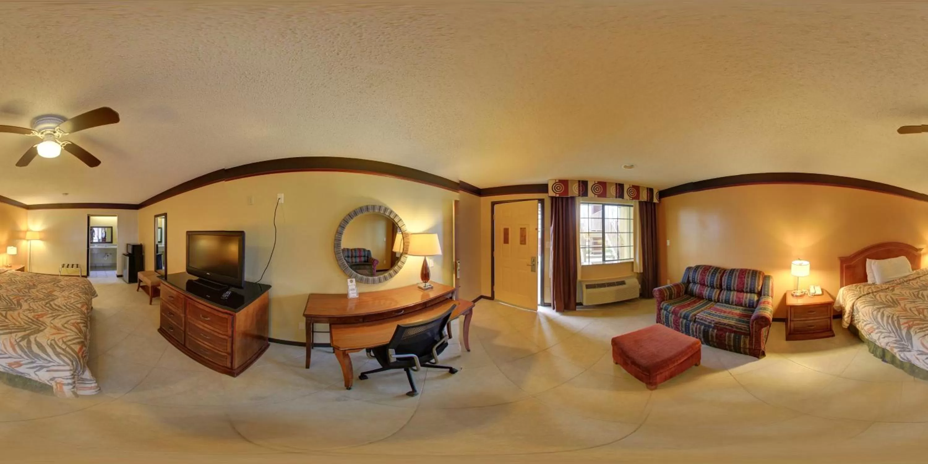 Decorative detail, Bed in Deluxe Inn and Suites