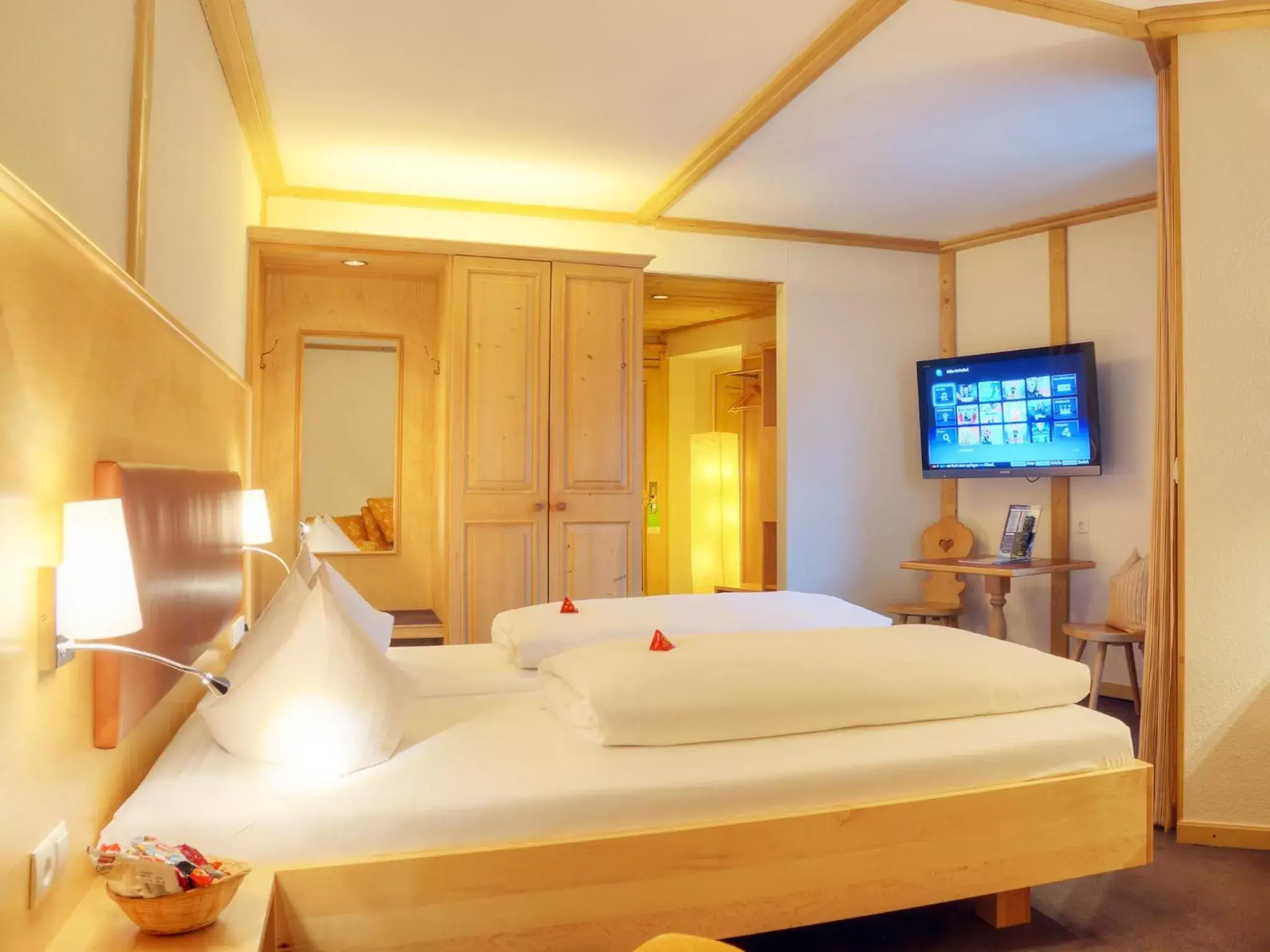 Double Room in Hotel Grüner Baum Double Room in Hotel Grüner Baum