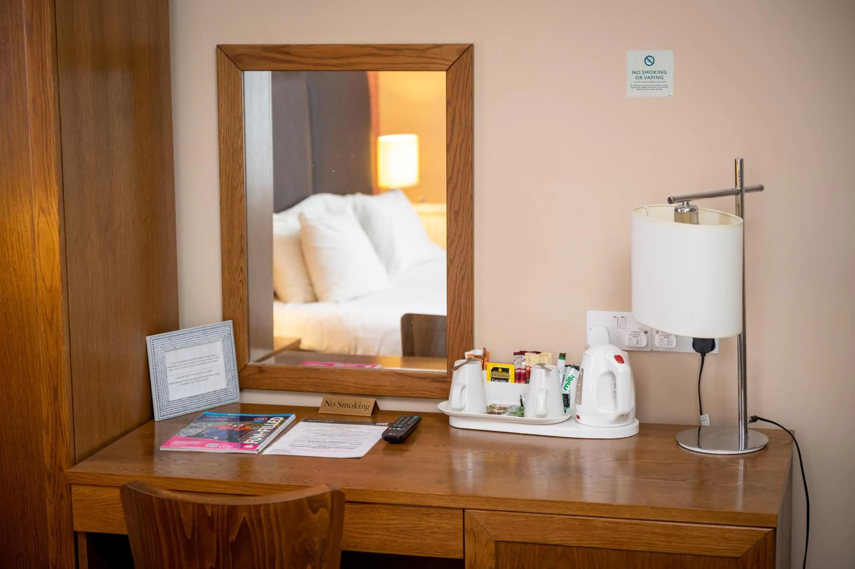Coffee/tea facilities in Edinburgh Whisky House Hotel