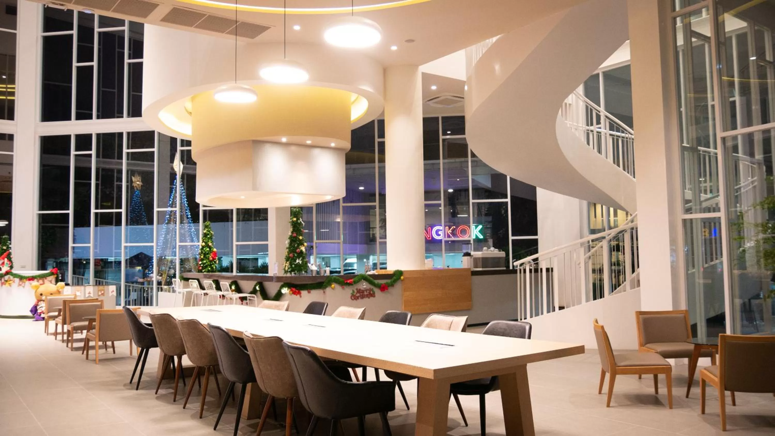 Lounge or bar in Trang Hotel Bangkok - SHA Plus