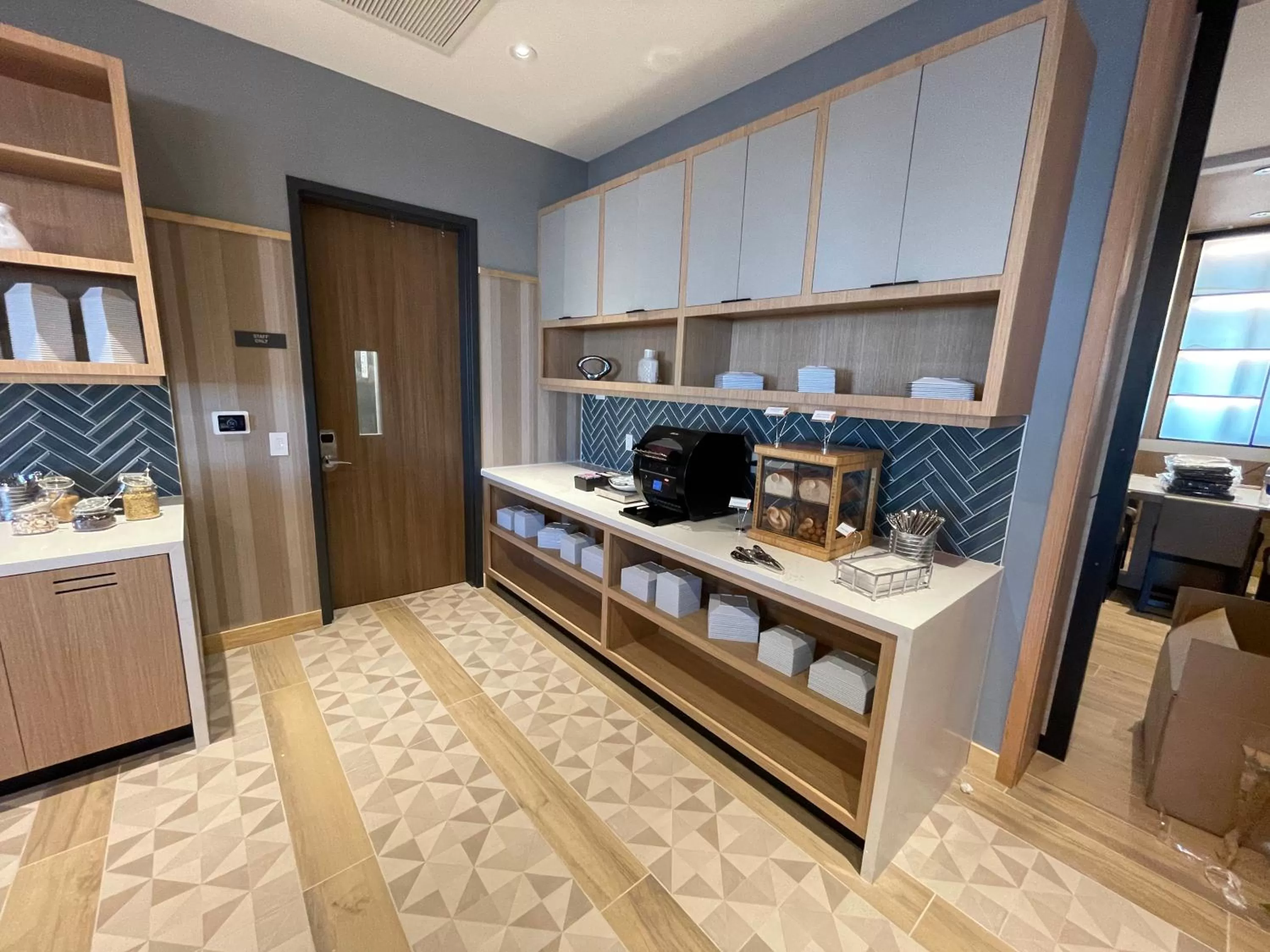 Breakfast in Hyatt Place Melbourne Airport, Fl