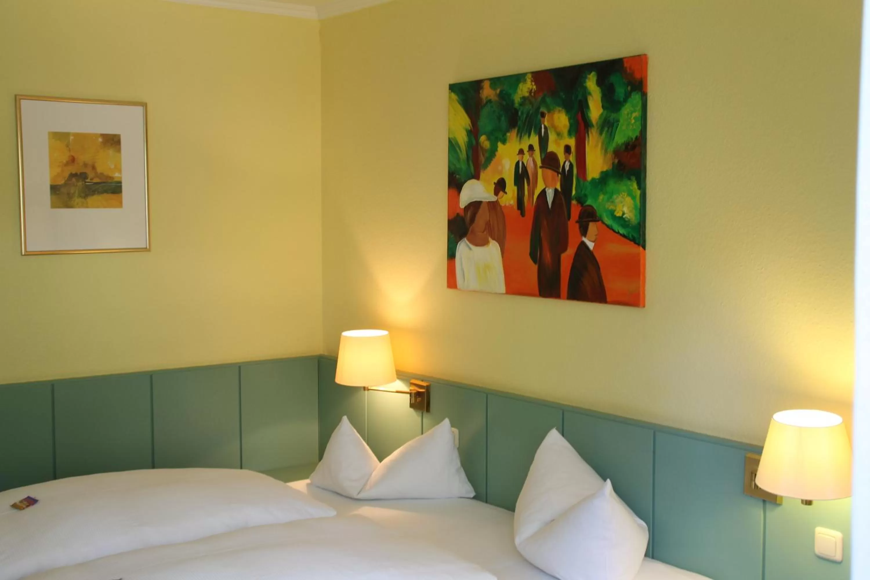 TV and multimedia, Bed in Hotel Forsthaus