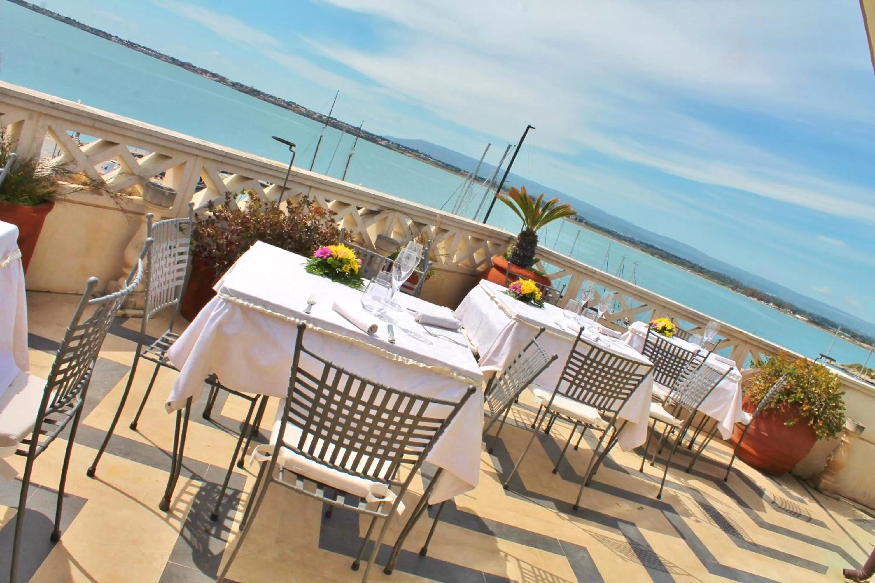 Restaurant/places to eat in Grand Hotel Ortigia