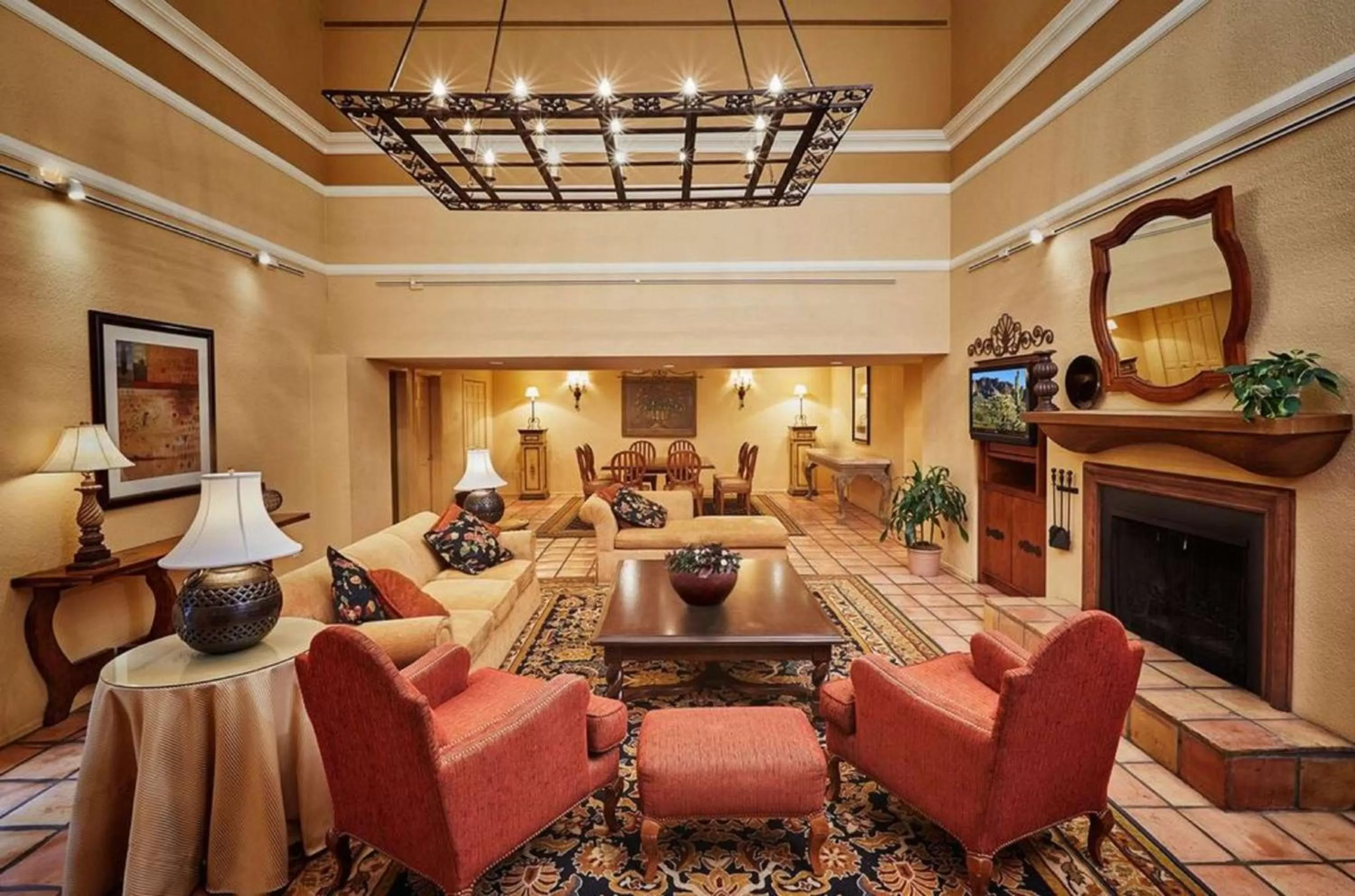 Bedroom, Seating Area in The Scottsdale Resort at McCormick Ranch