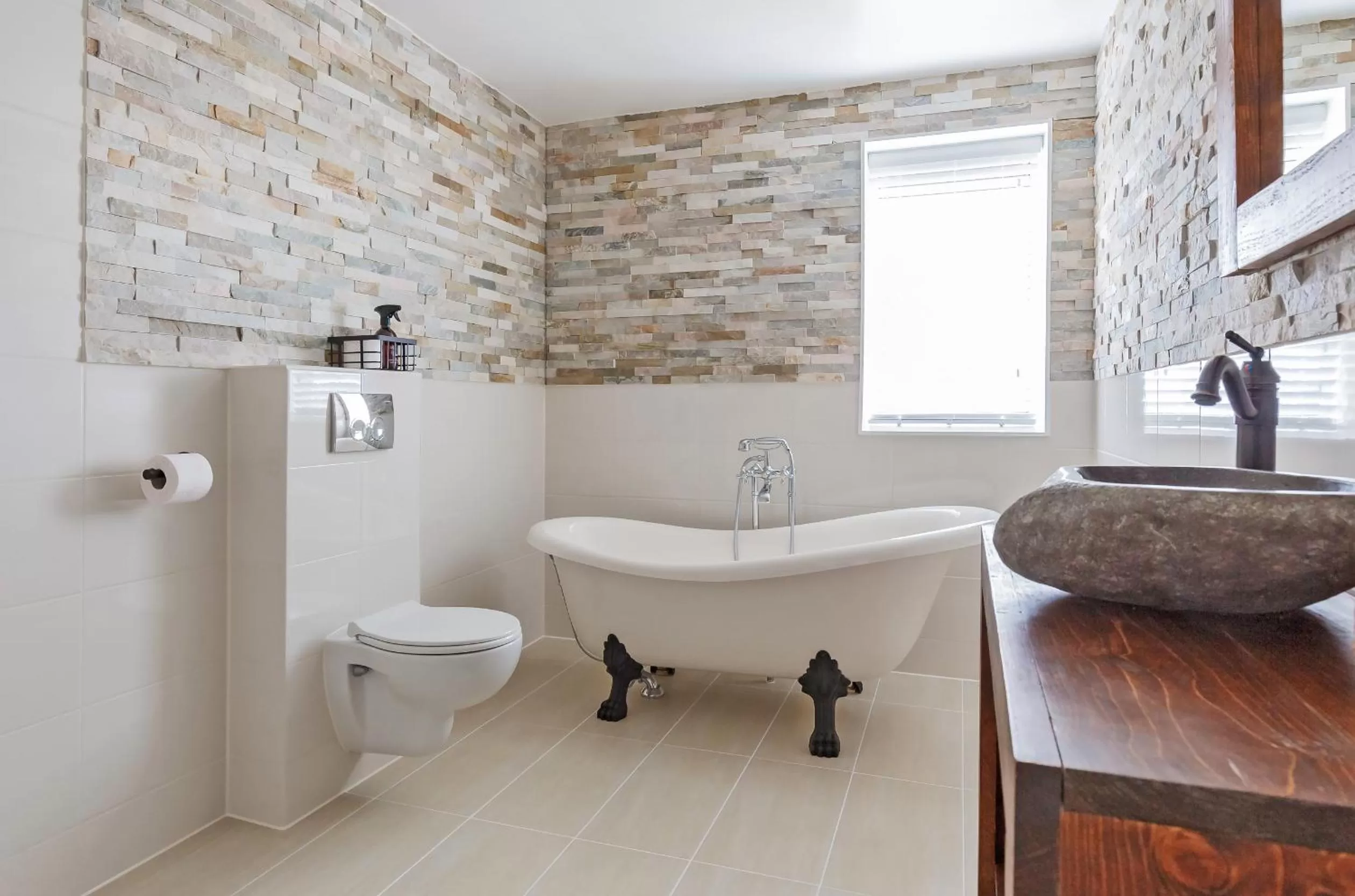 Shower in Wellness Bed & Breakfast Pergamo