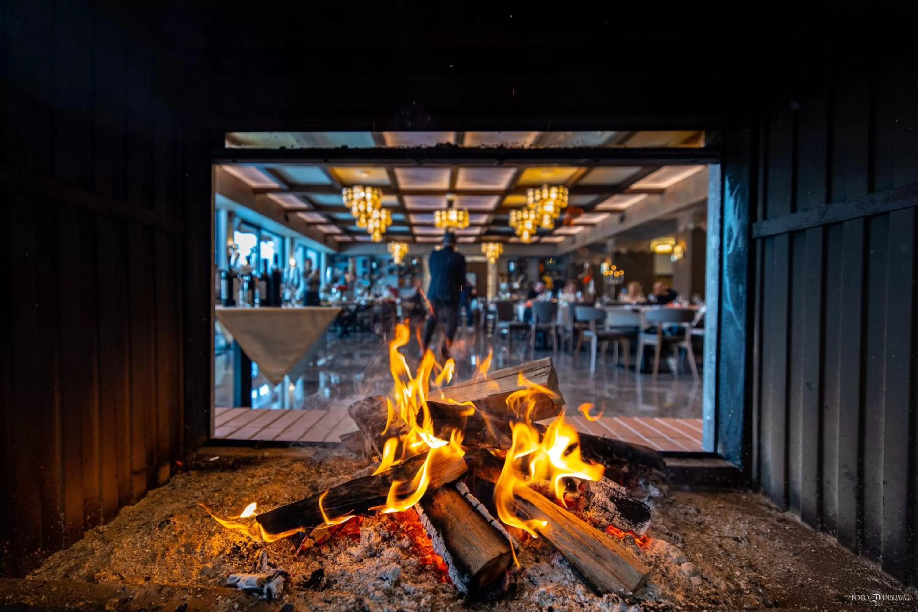 Restaurant/places to eat in Hotel Belmont