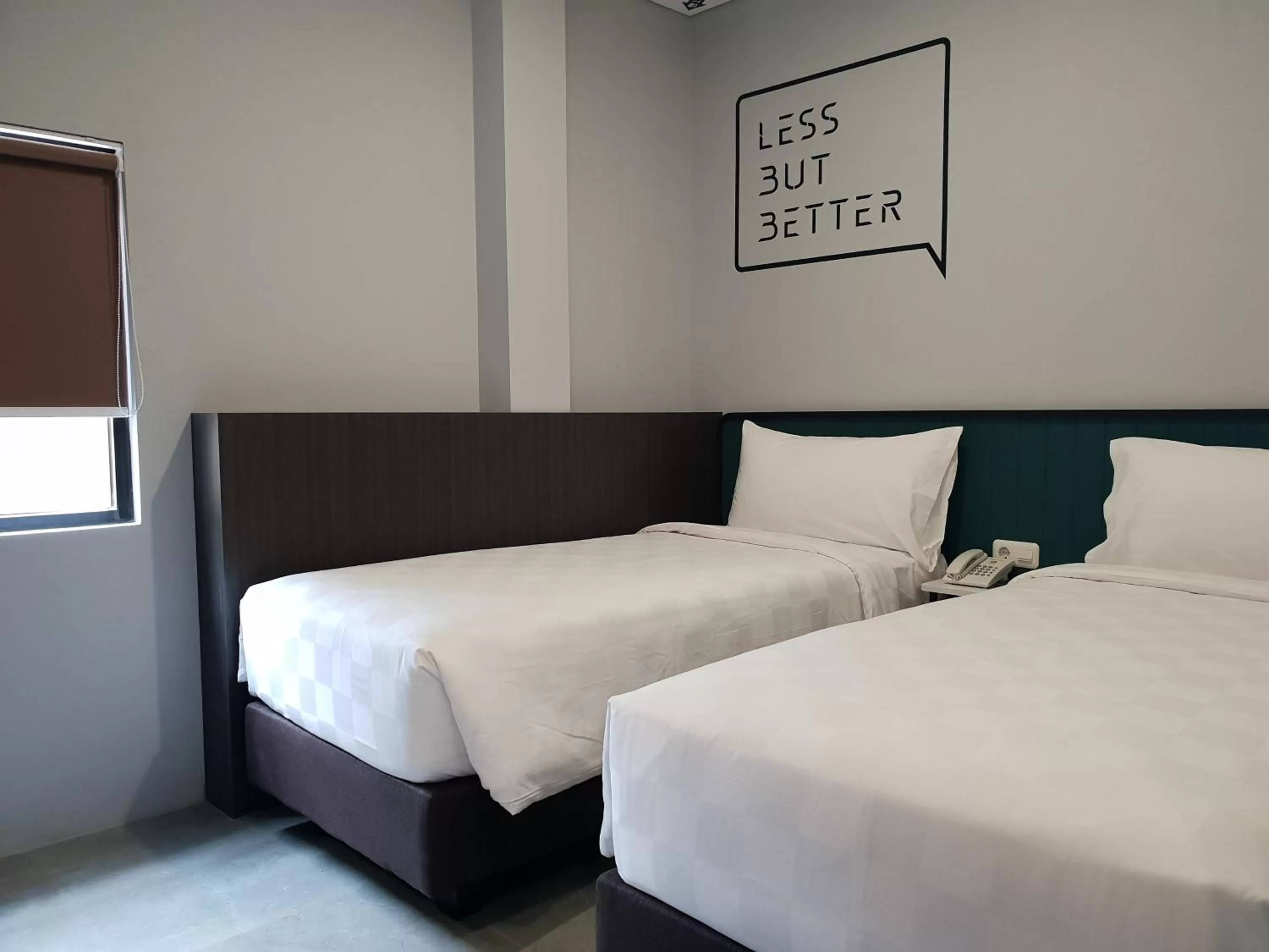 Bedroom, Bed in Sambina Prime