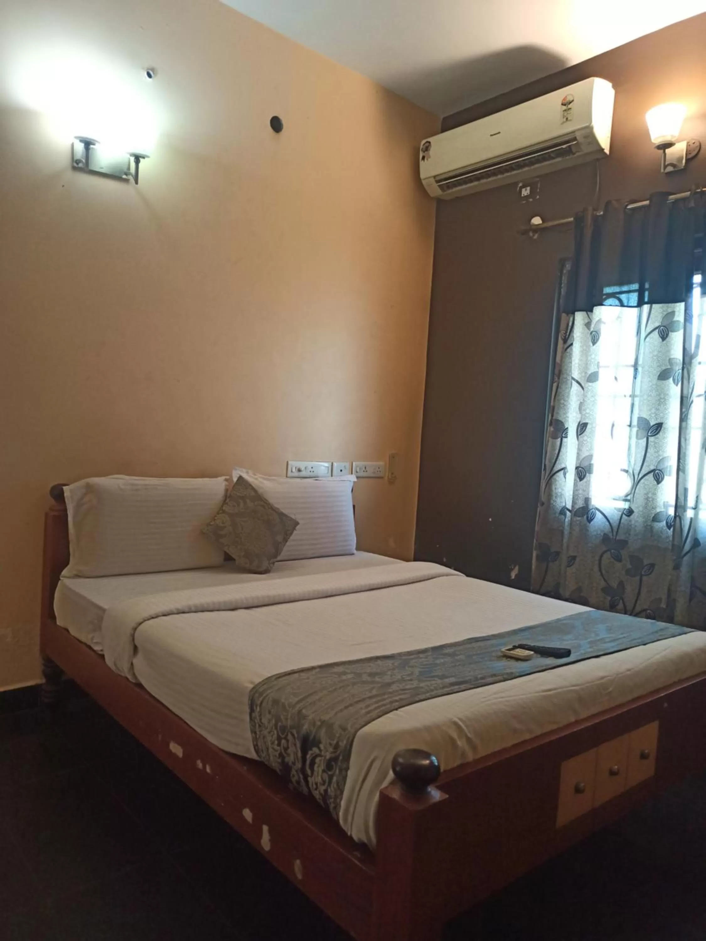 Bed in Le Grace Apollo