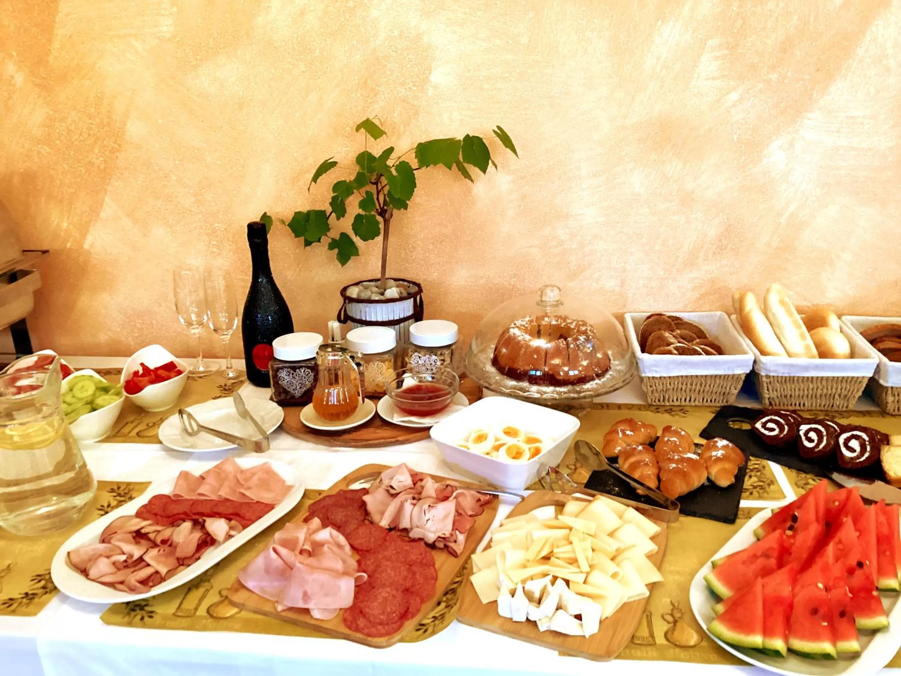 Food and drinks in Hotel Karolina