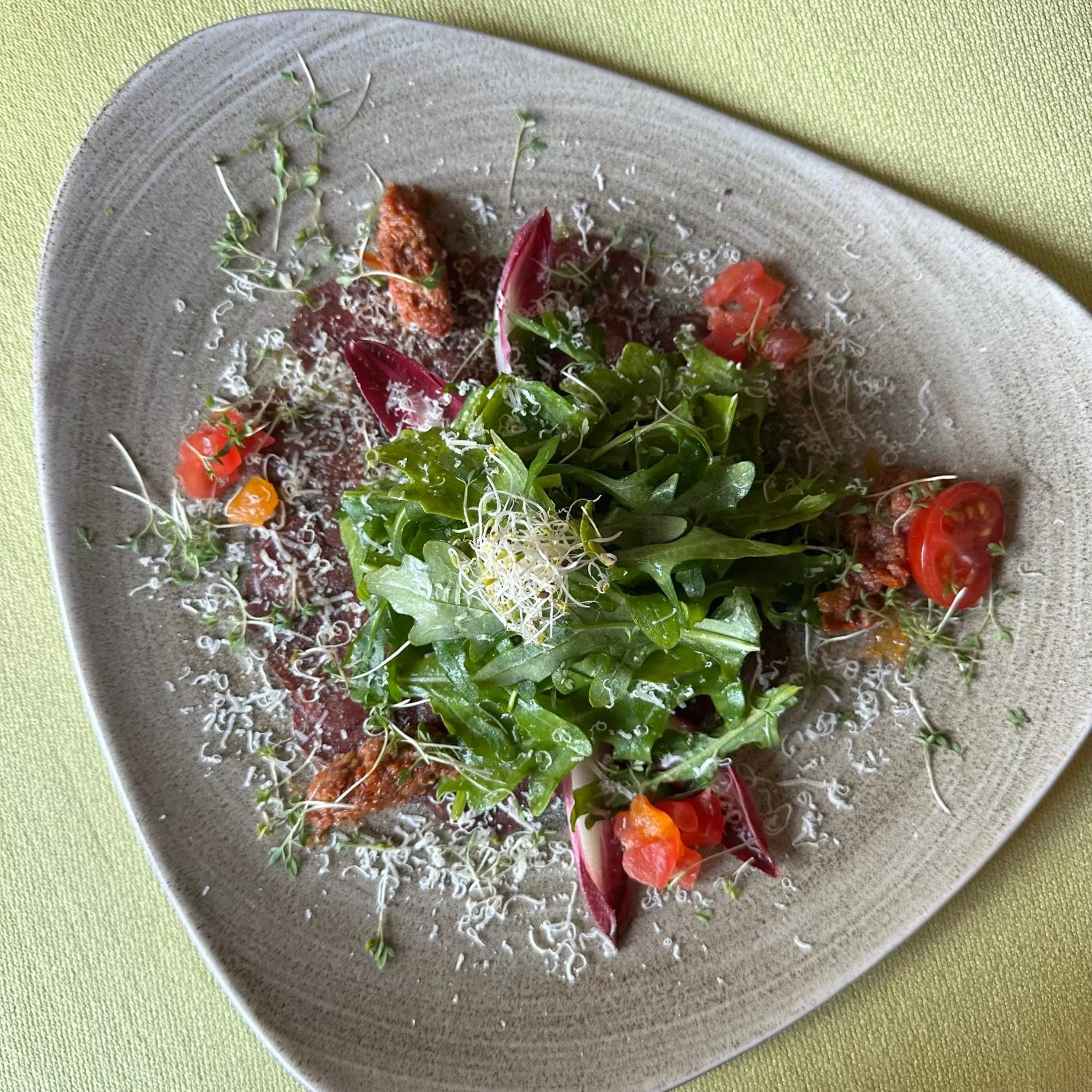 Restaurant/places to eat in Romantik Berghotel Astenkrone