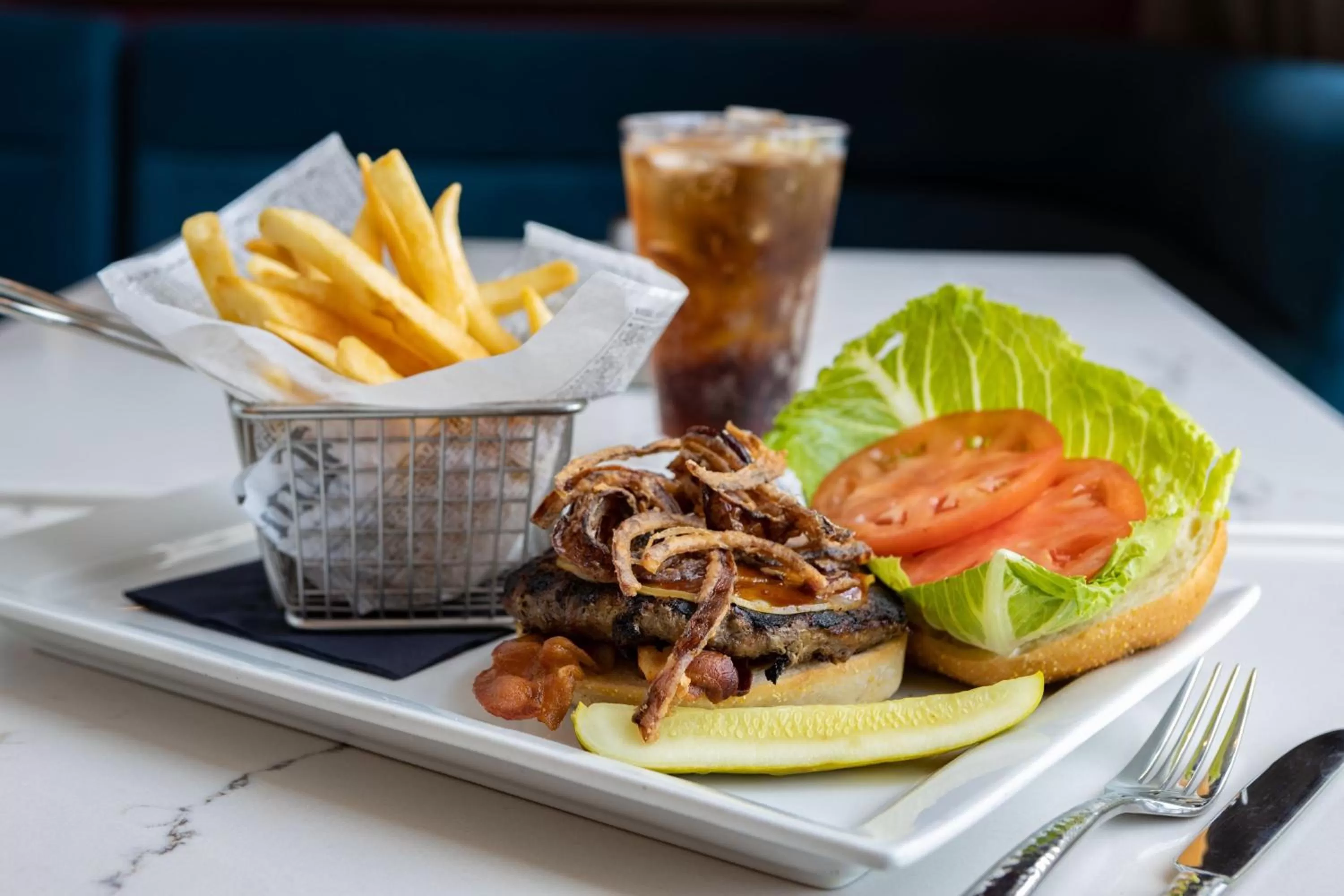 Restaurant/places to eat in Castle Hotel, Autograph Collection