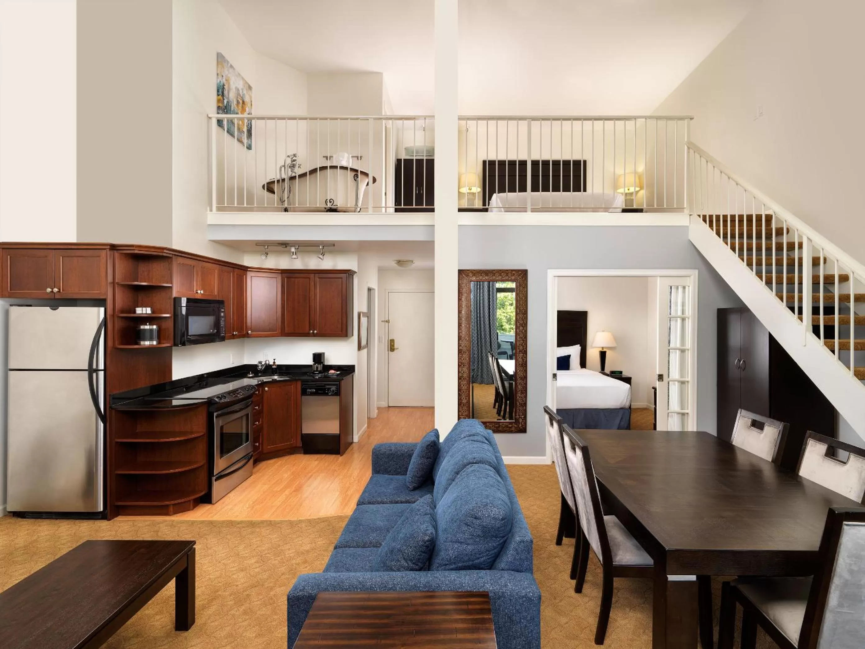 Photo of the whole room in Huntingdon Hotel and Suites