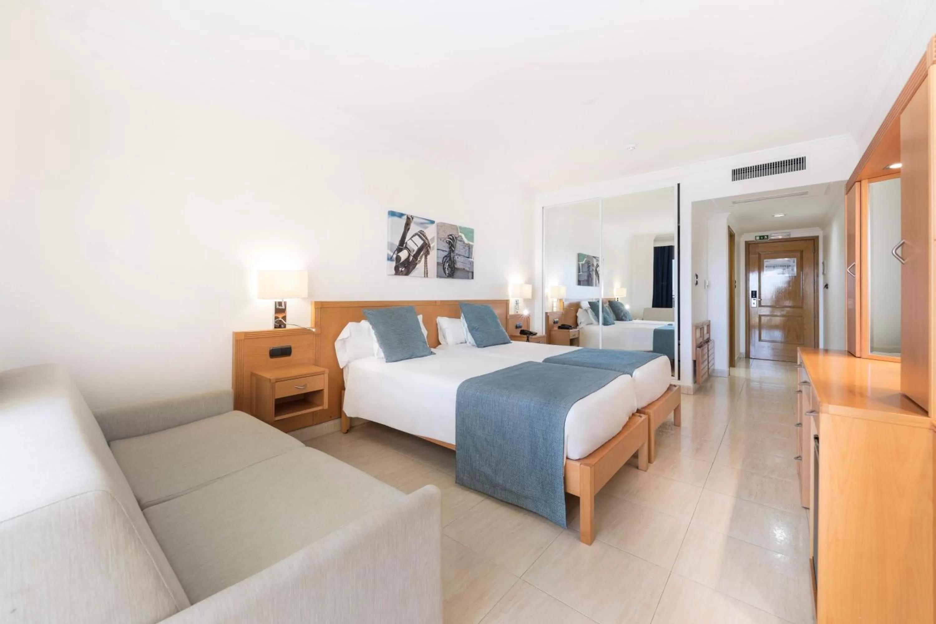 Photo of the whole room, Bed in Ukino Palmeiras Village - 24h All Inclusive