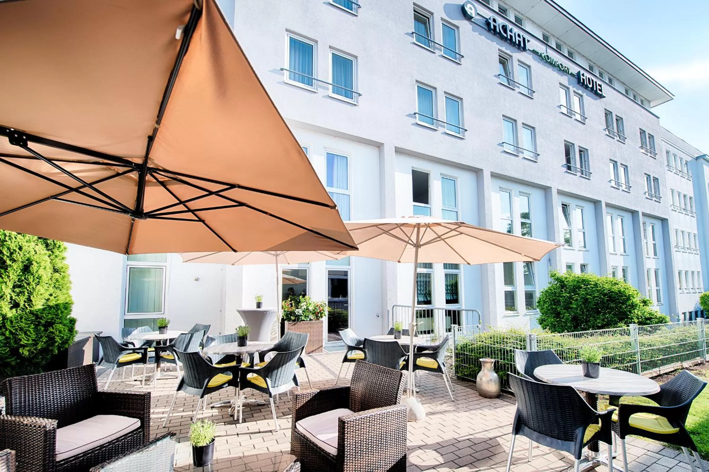 Patio in ACHAT Hotel Hockenheim