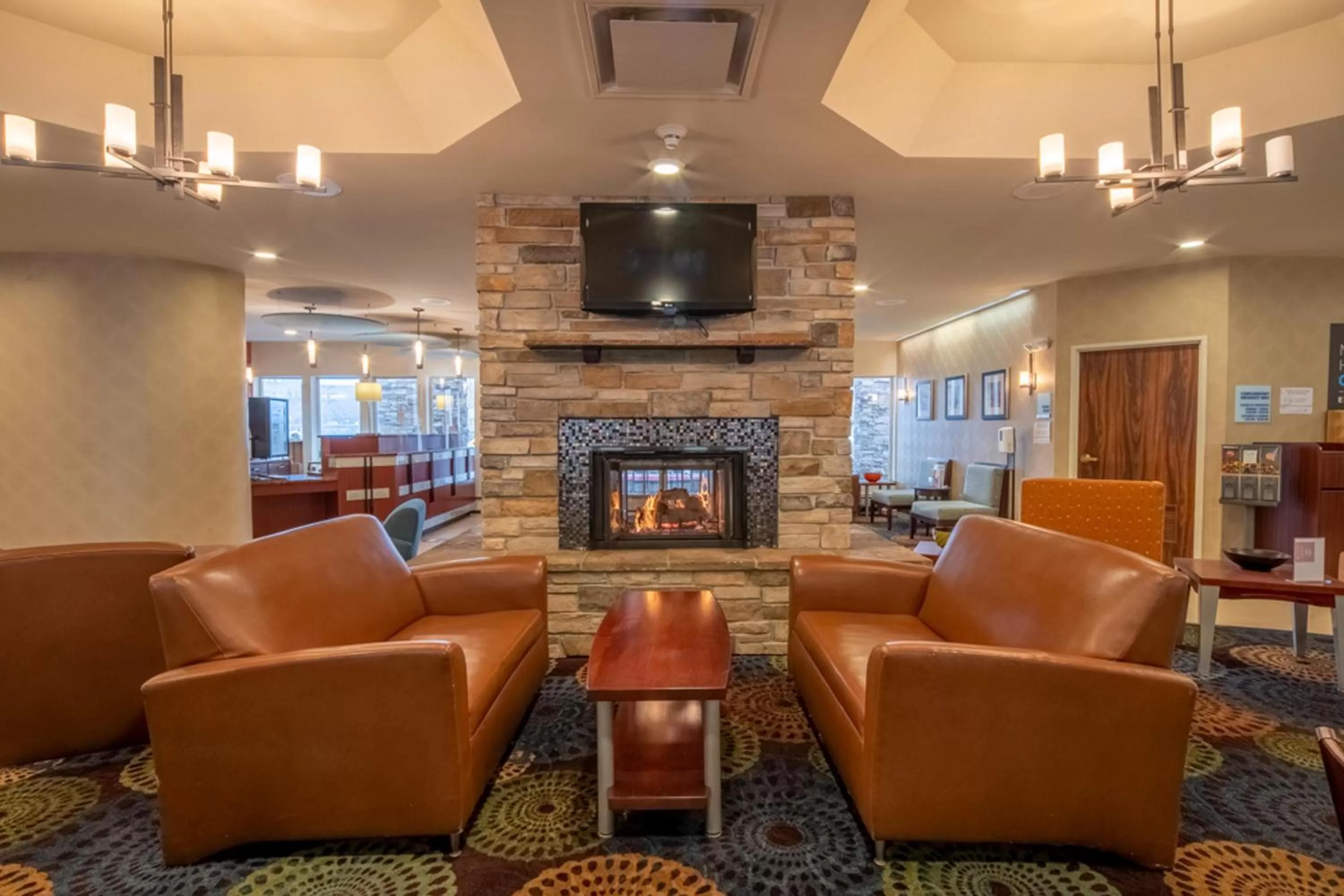 Property building in Holiday Inn Express Hotel & Suites Pittsburgh Airport by IHG