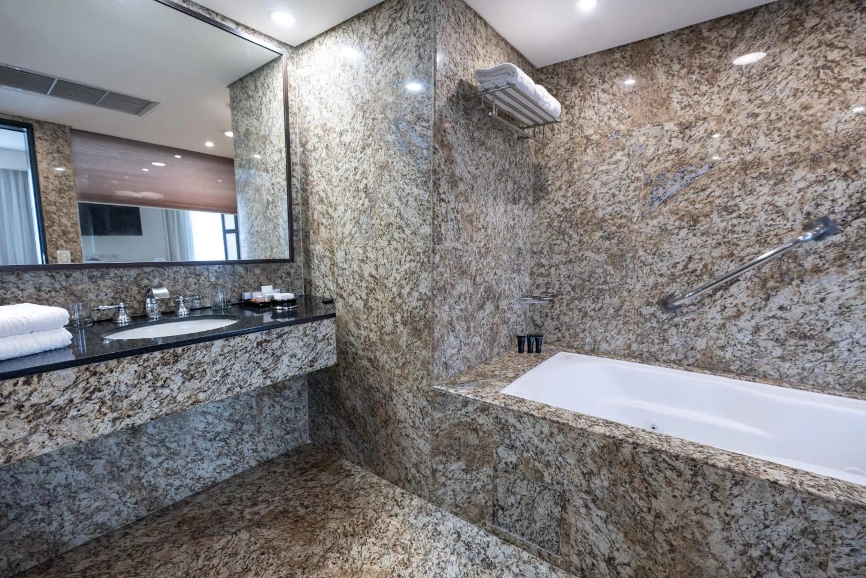 Bathroom in Eurobuilding Hotel & Suites Caracas