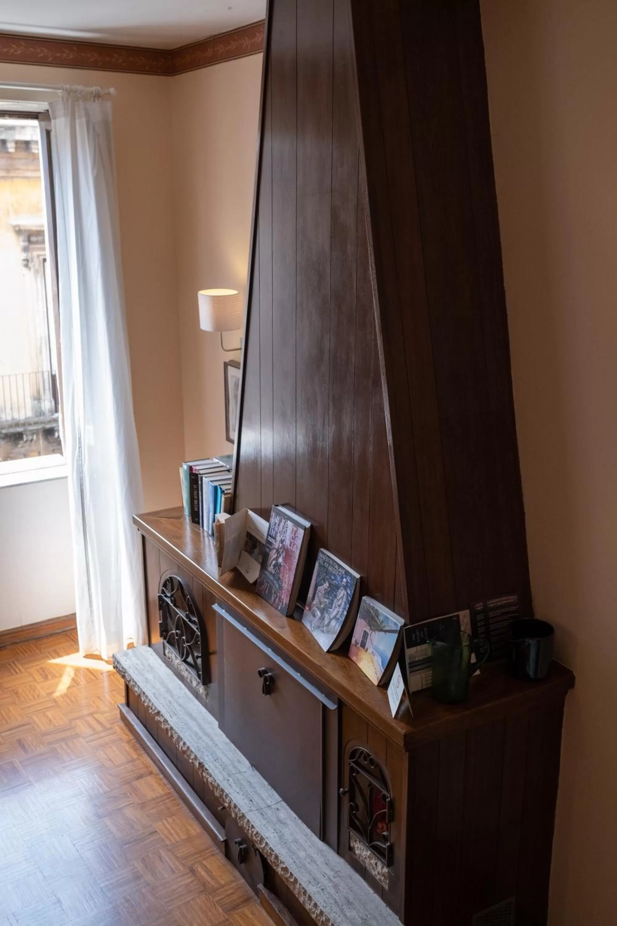 Communal lounge/ TV room, TV/Entertainment Center in Liodoro Catania B&B