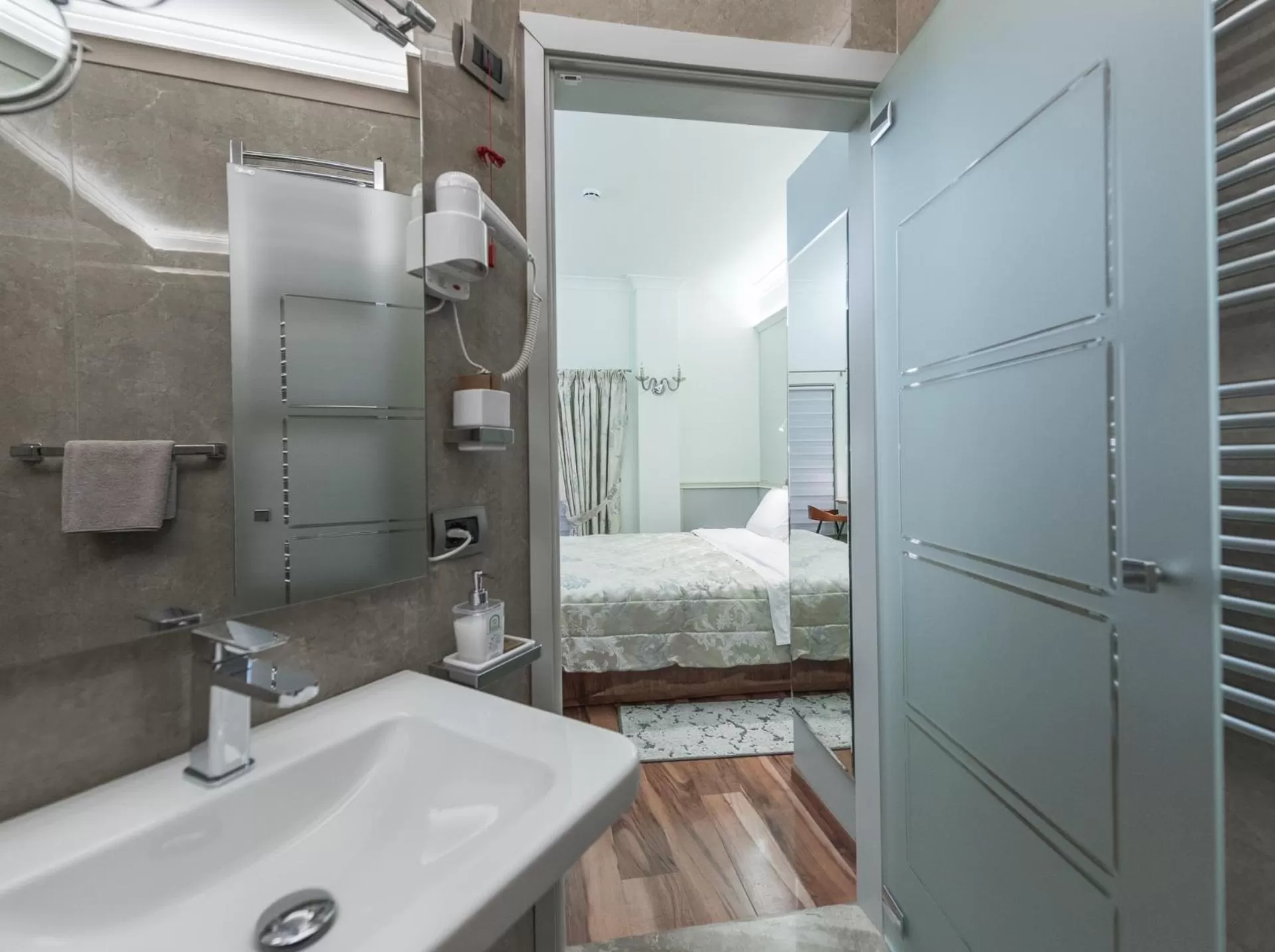 Toilet, Bed in La Voglia Hotel Boutique