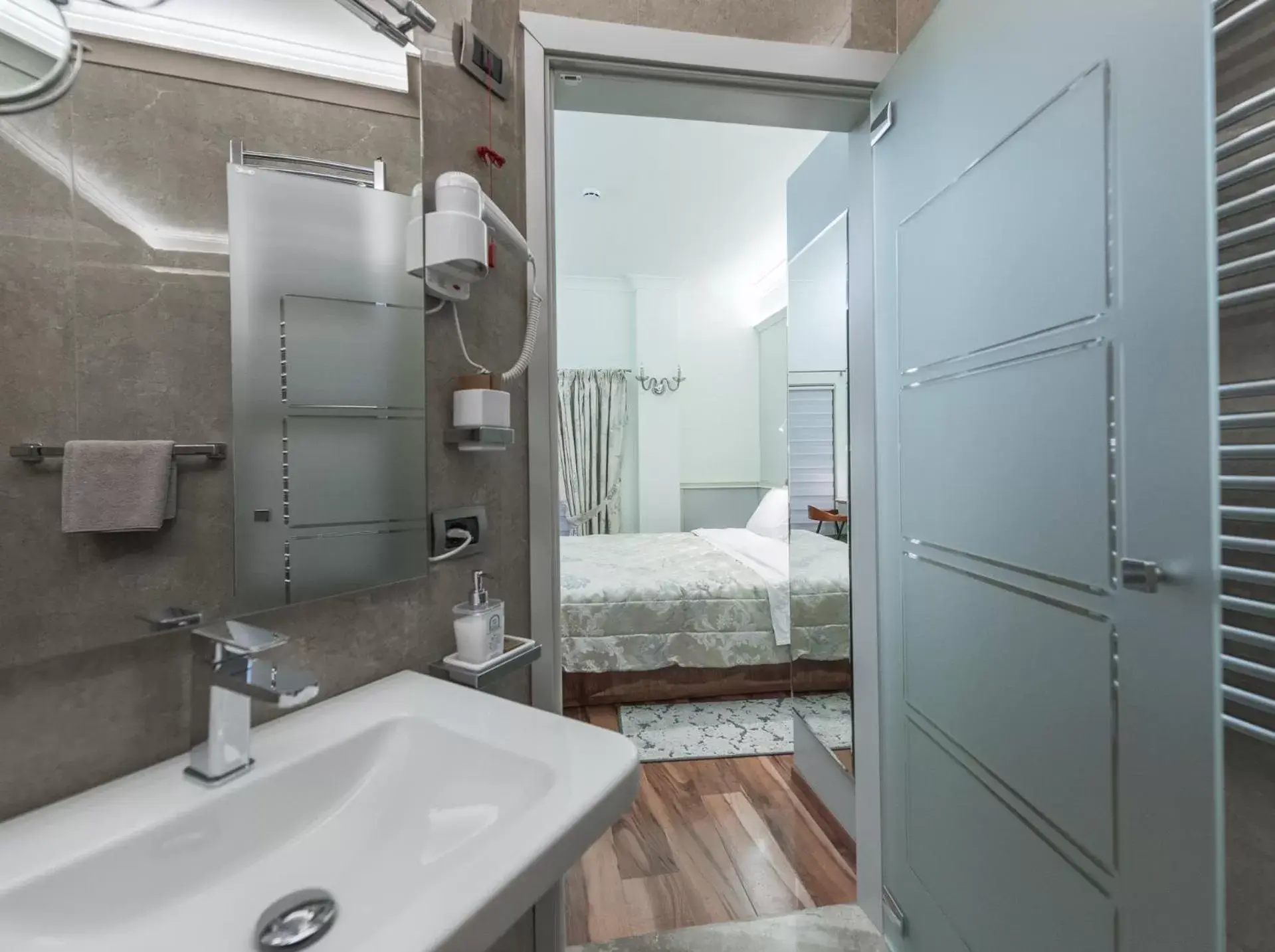 Single Room with Double use in La Voglia Hotel Boutique Single Room with Double use in La Voglia Hotel Boutique