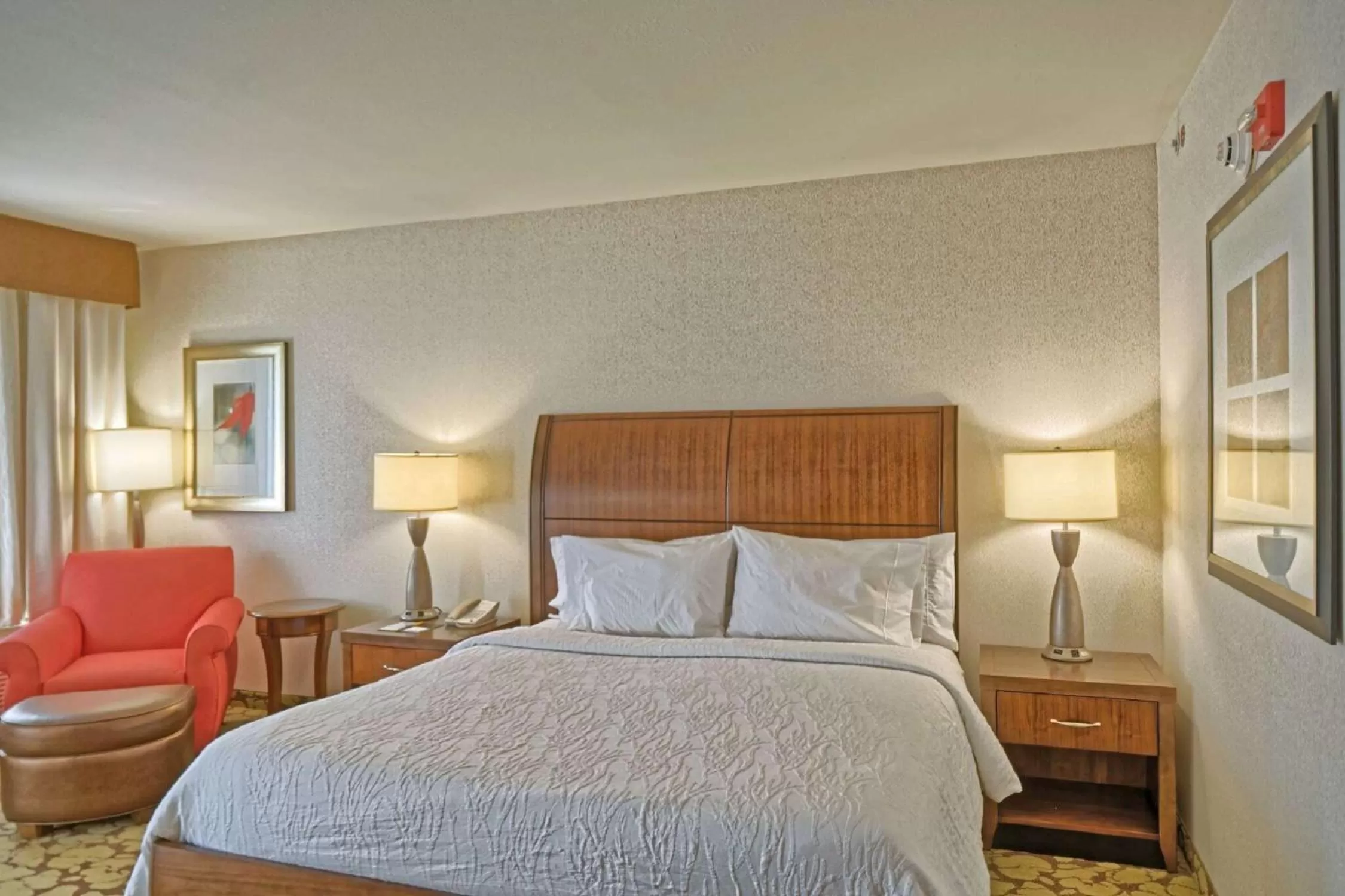 Bed in Hilton Garden Inn by Hilton Mount Laurel