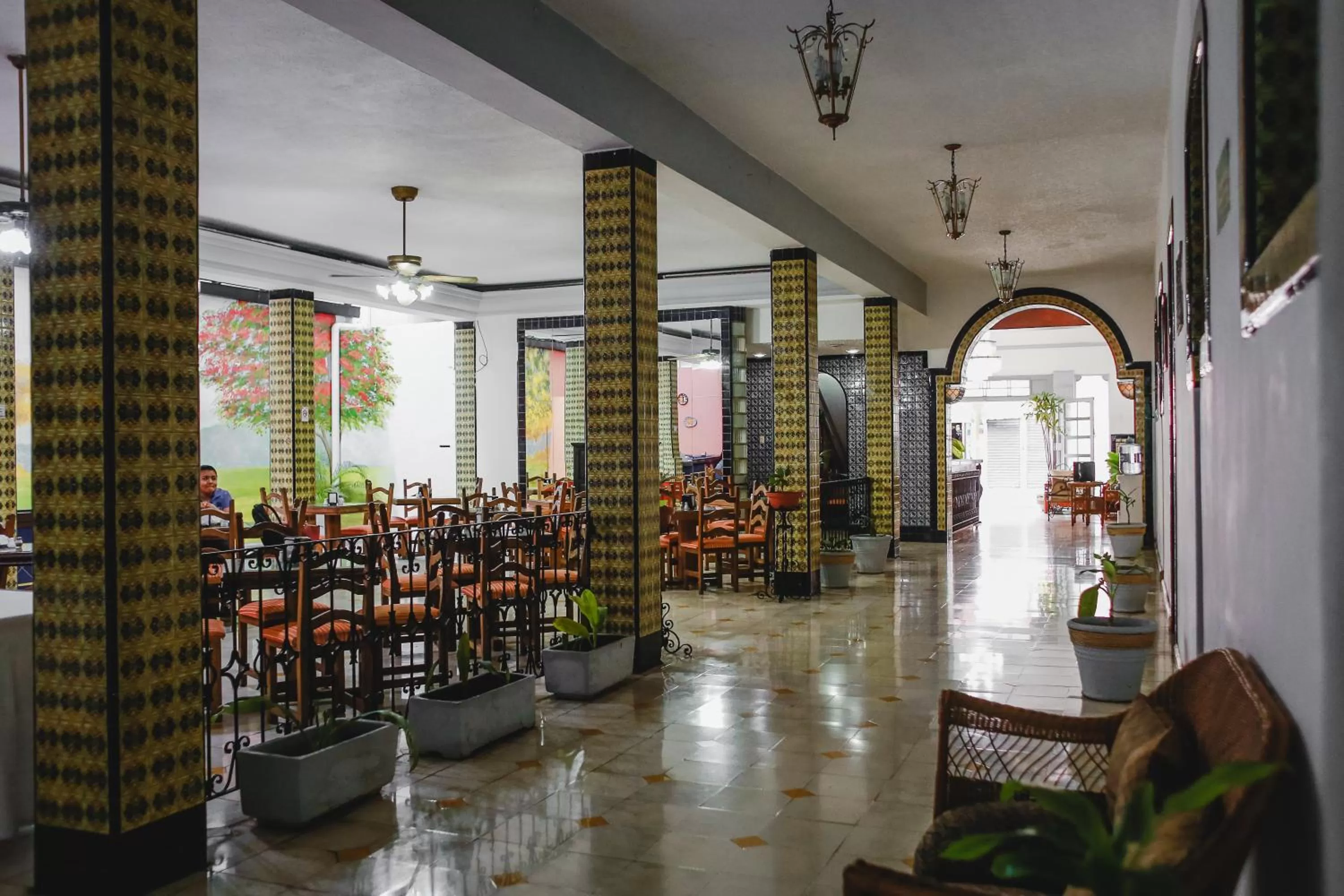 Restaurant/places to eat in Hotel Colon Merida