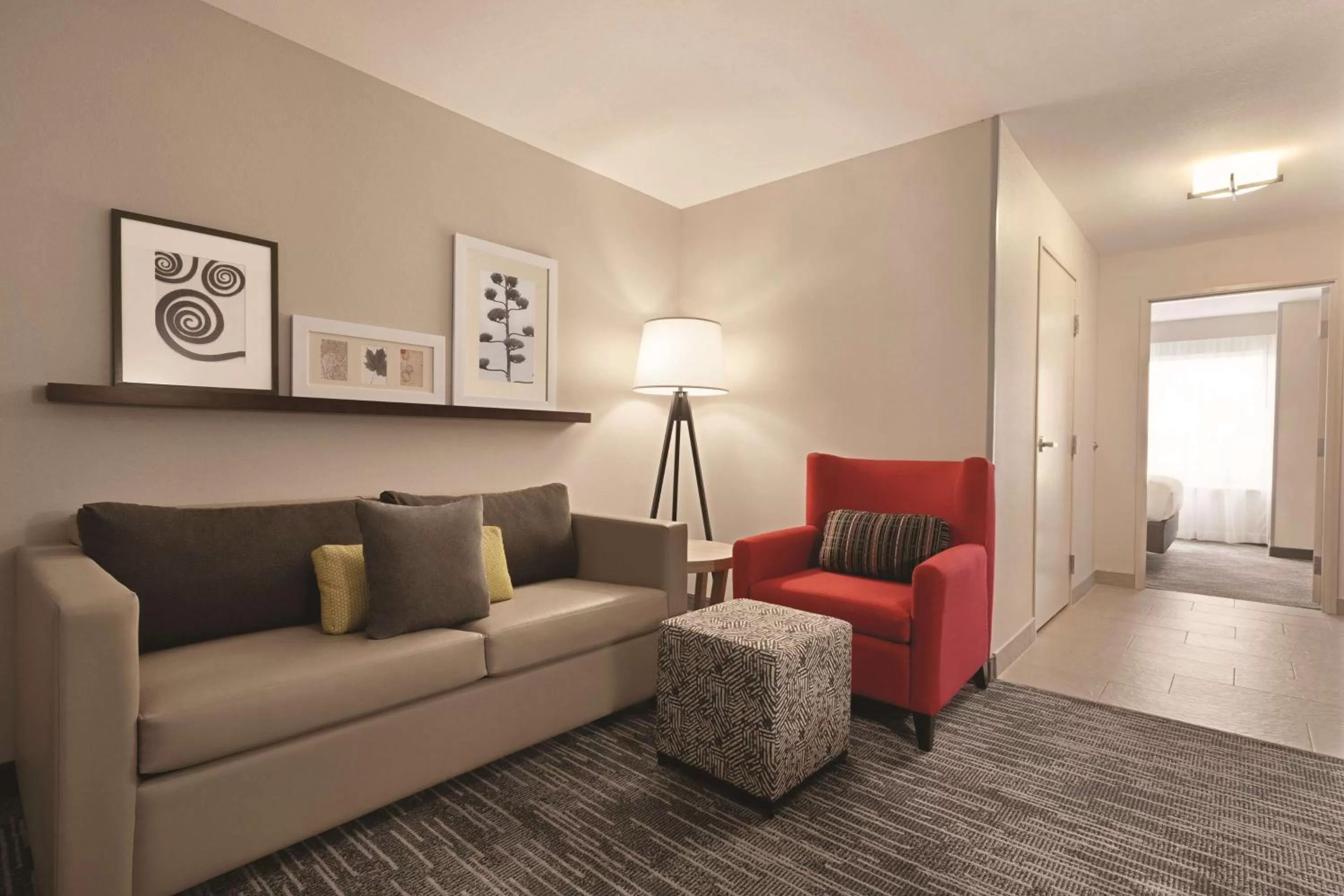 Photo of the whole room in Country Inn & Suites by Radisson, Savannah Midtown, GA