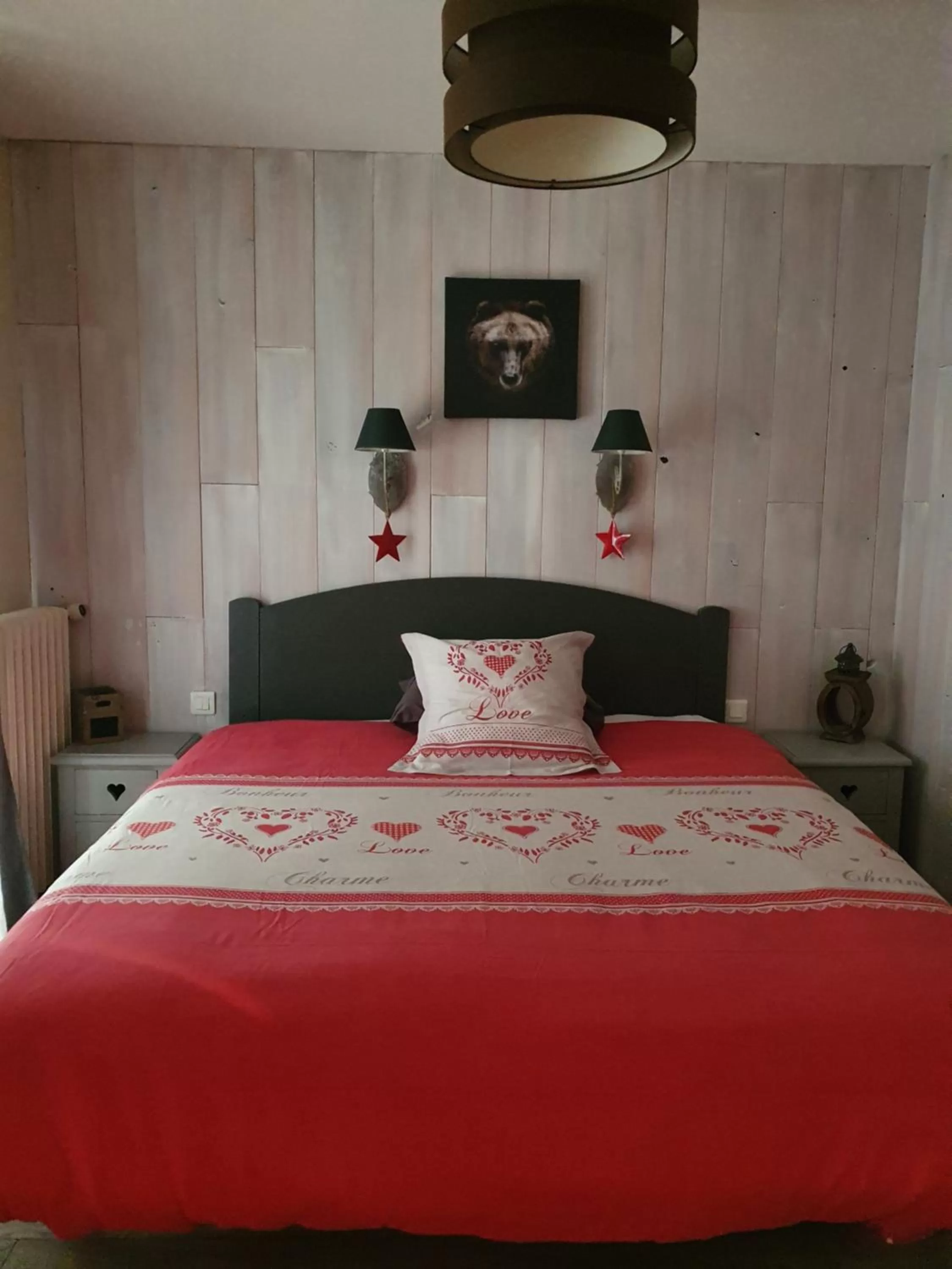 Bed in Le Patio de Luchon