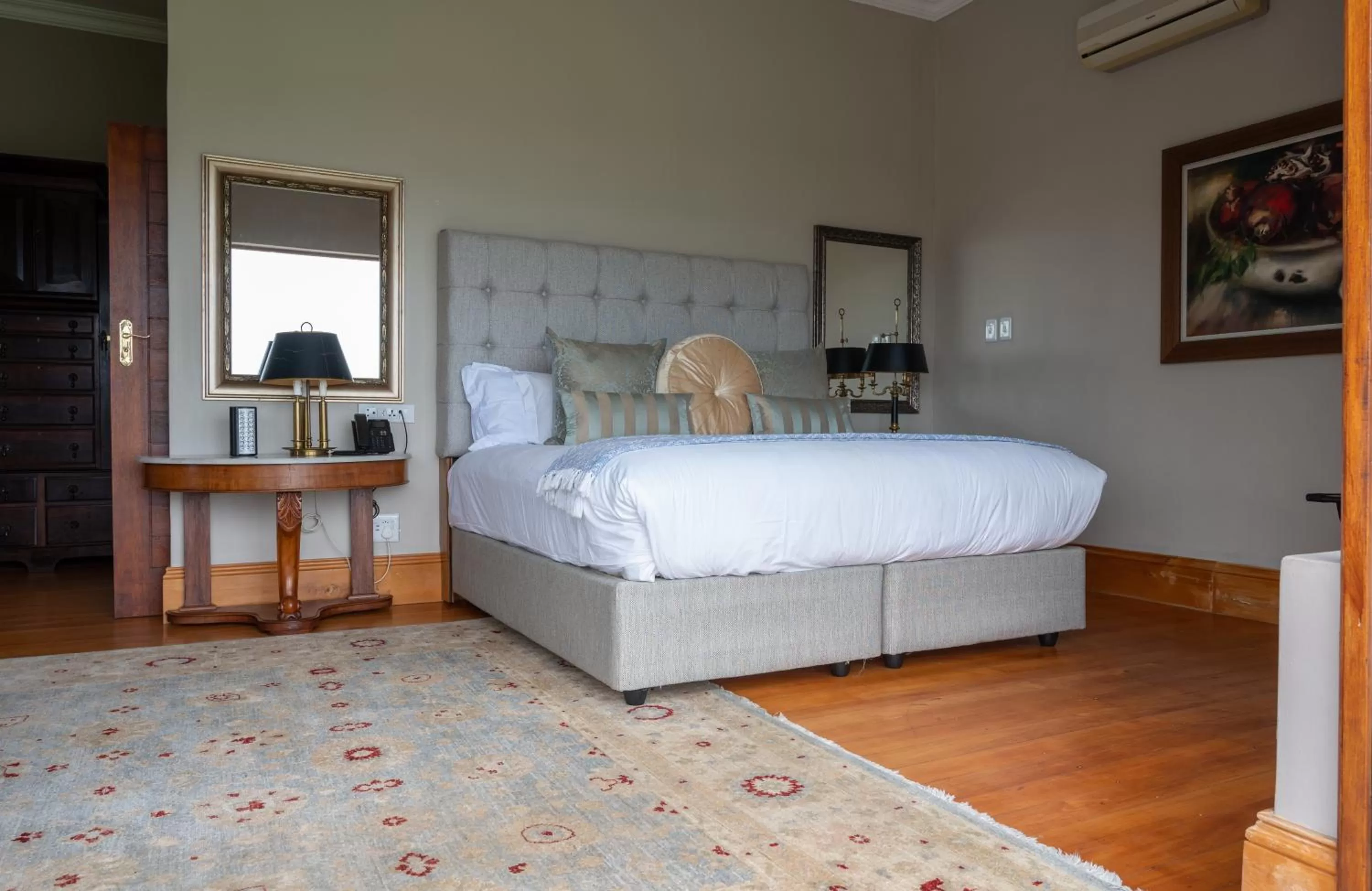 Bedroom, Bed in Issaquena Heights Boutique Hotel