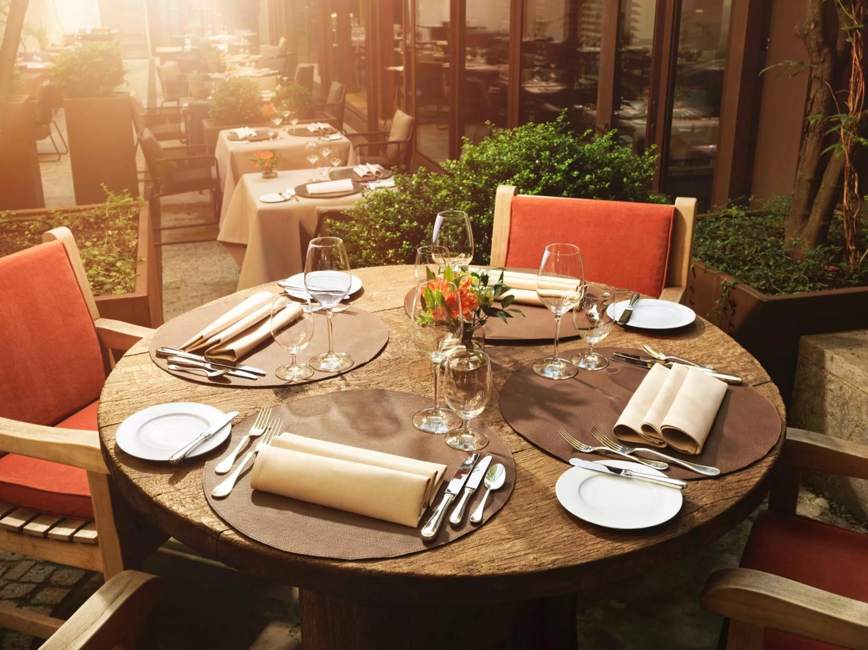 Restaurant/places to eat in Hotel Bayerischer Hof