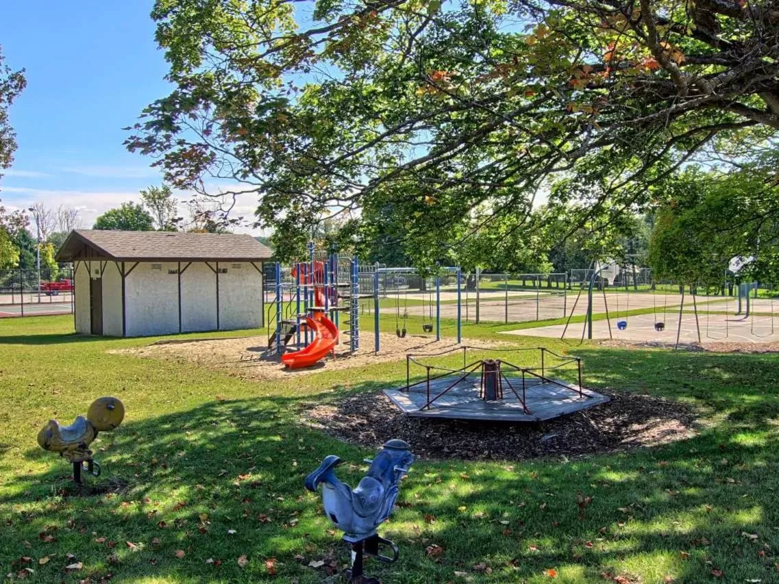 Activities, Children's Play Area in Grand Victorian B&B Inn