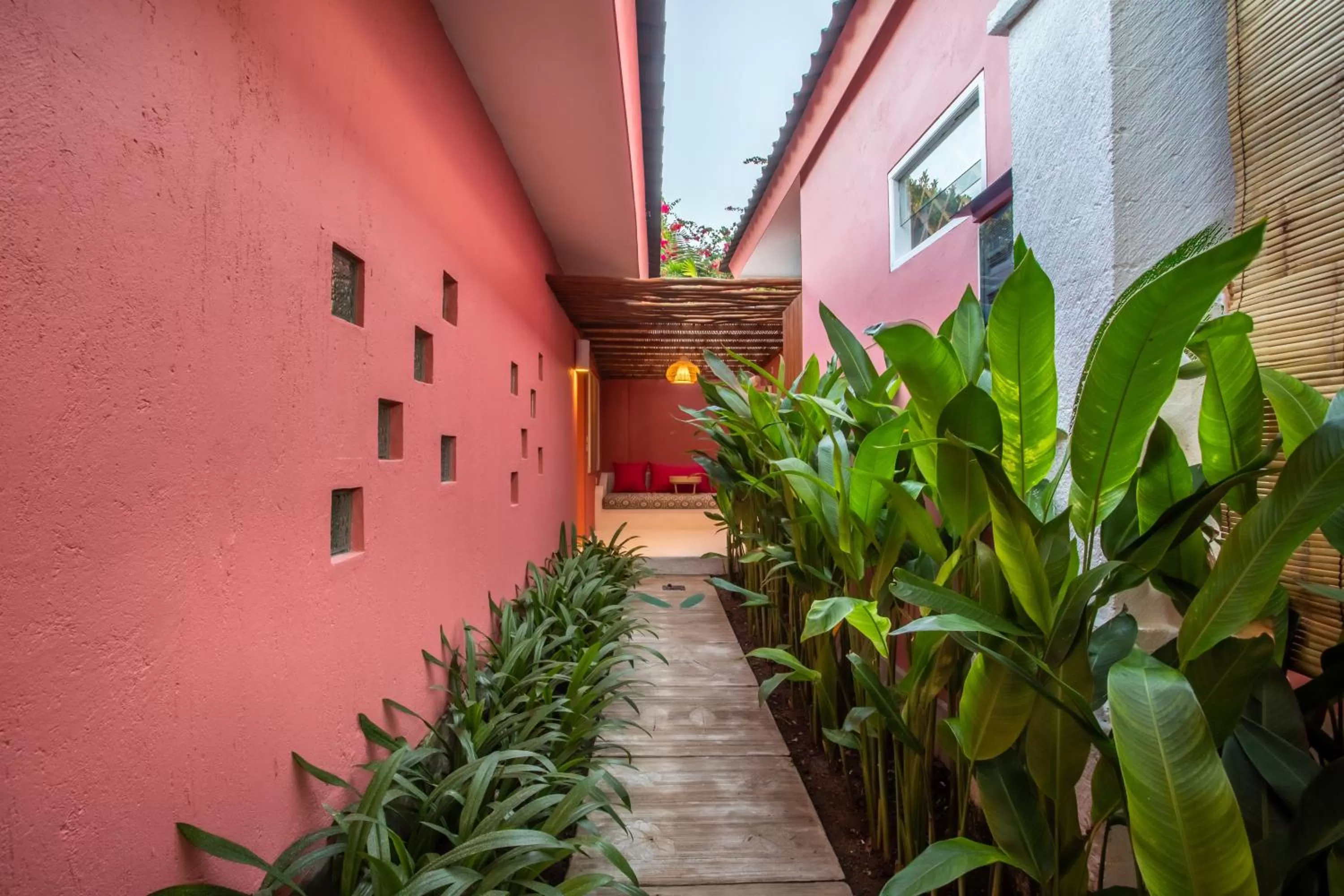 Garden in PinkPrivate Sanur - for Cool Adults Only