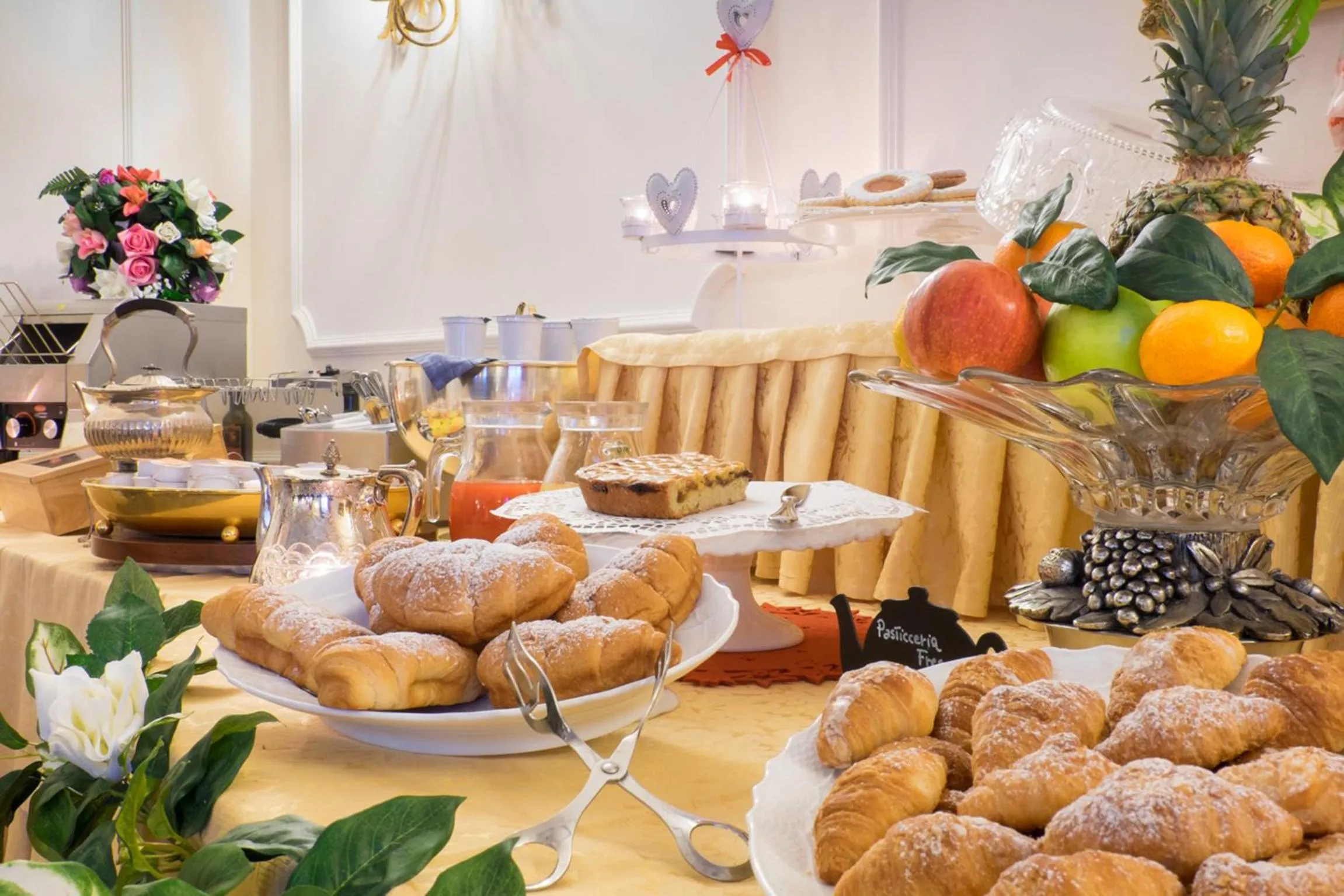 Breakfast in Hotel Royal