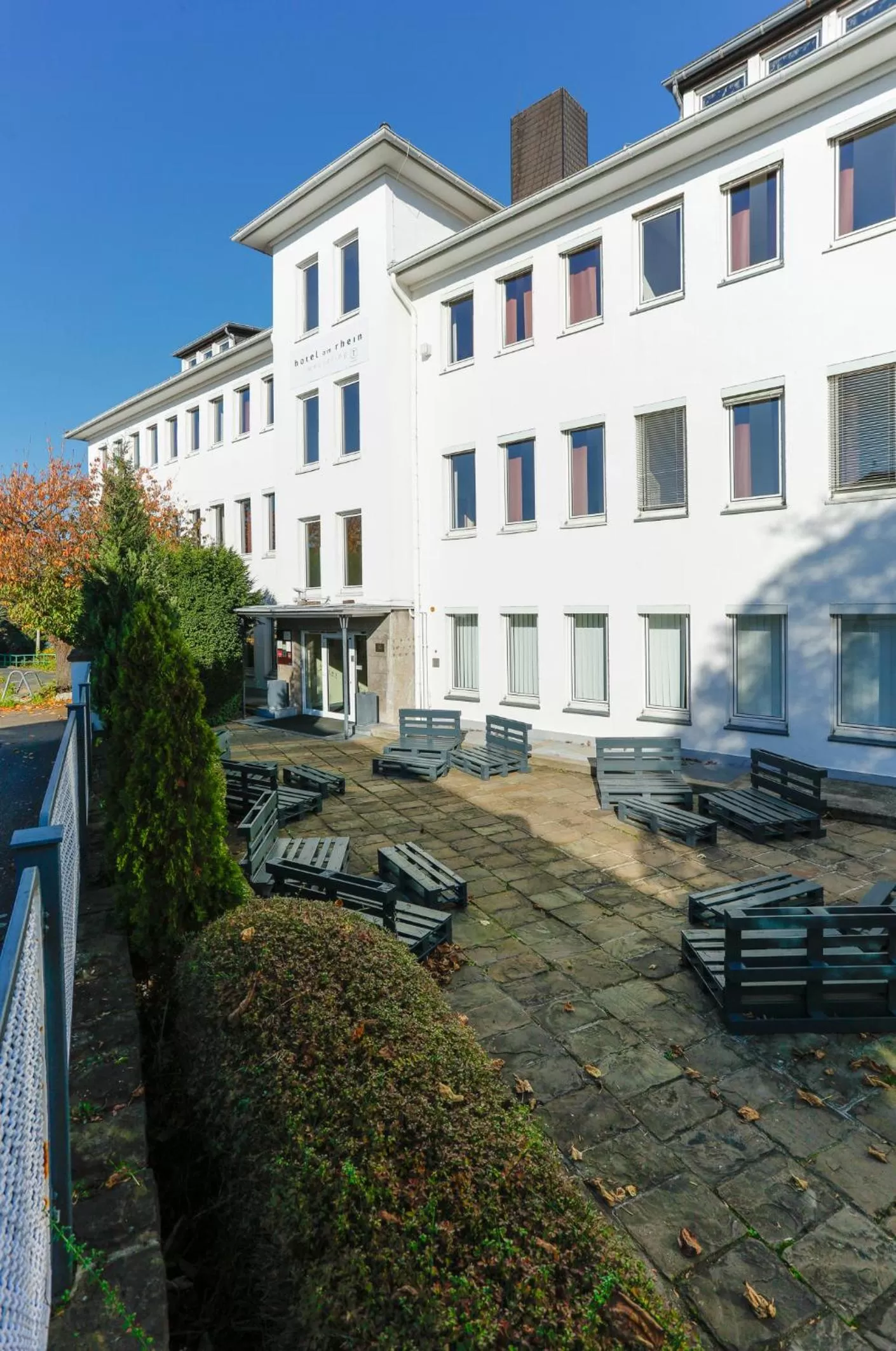 Property building in Hotel am Rhein