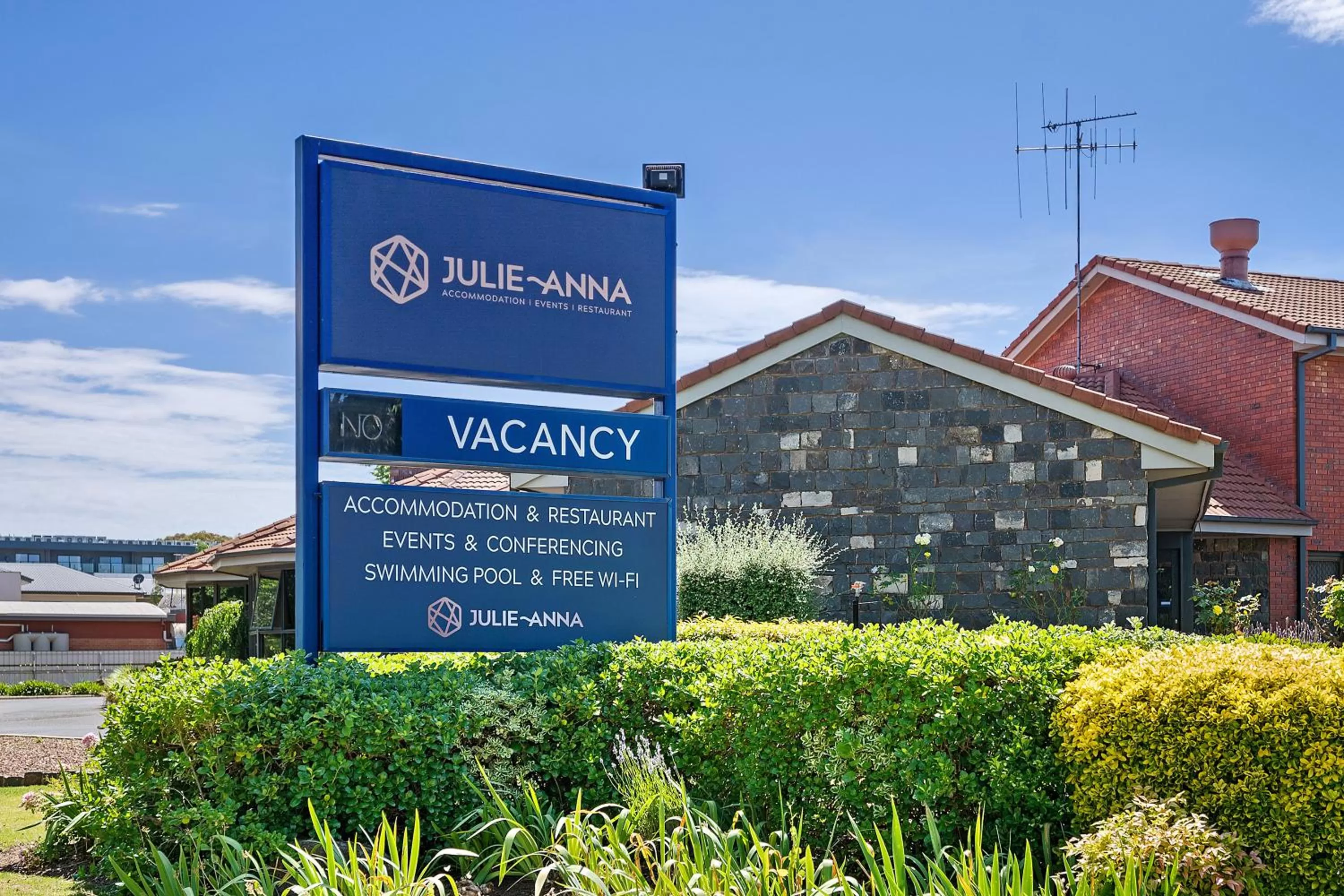 Property building in Julie-Anna, Bendigo