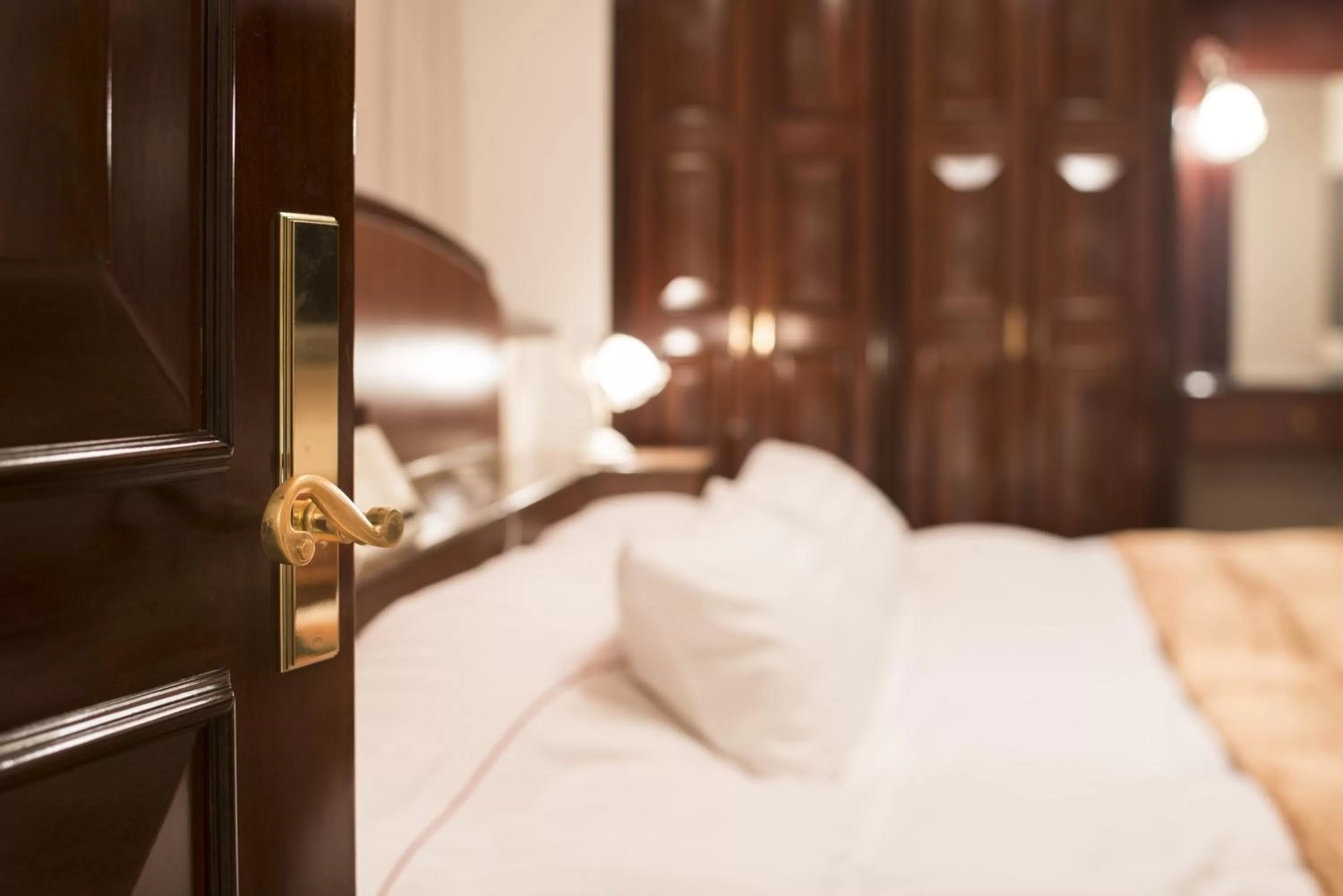 Bedroom, Bed in Hotel Alps