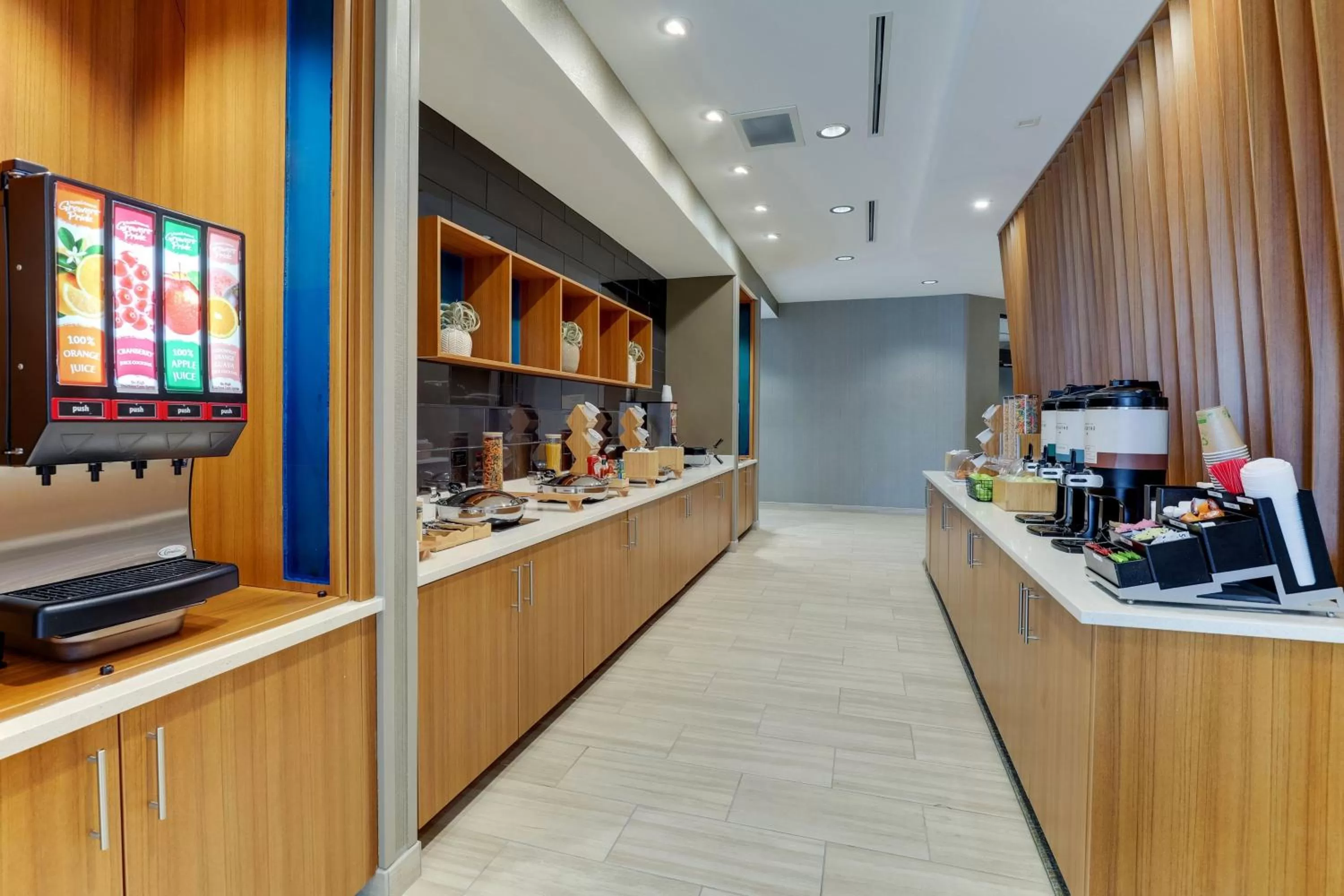 Breakfast in SpringHill Suites by Marriott Cheraw