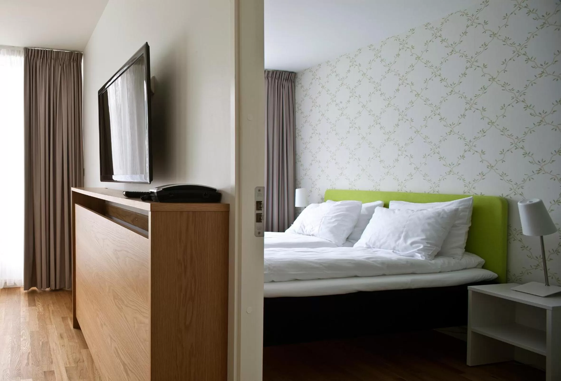 TV and multimedia, Bed in Thon Hotel Sandven