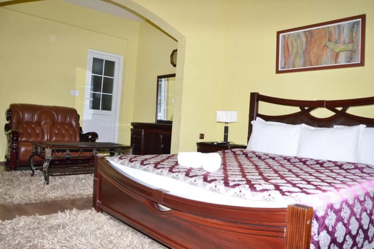 Bed in Hotel Begolli