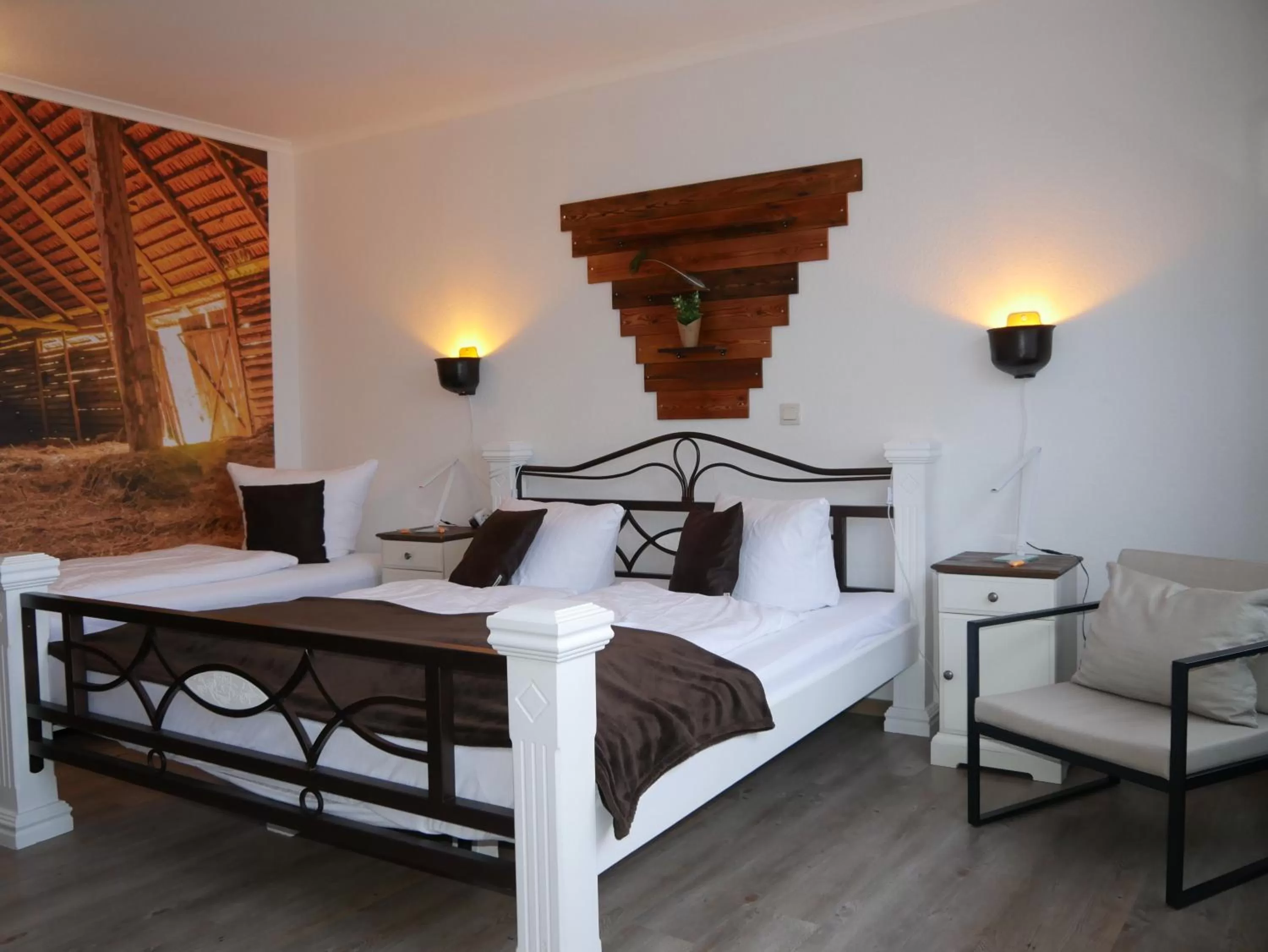 Bed in Hotel Seeblick am Sankelmarker See - Natur und Erholung