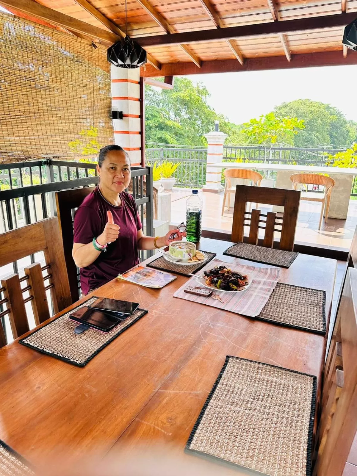 Food and drinks in Otha Shy Airport Transit Hotel