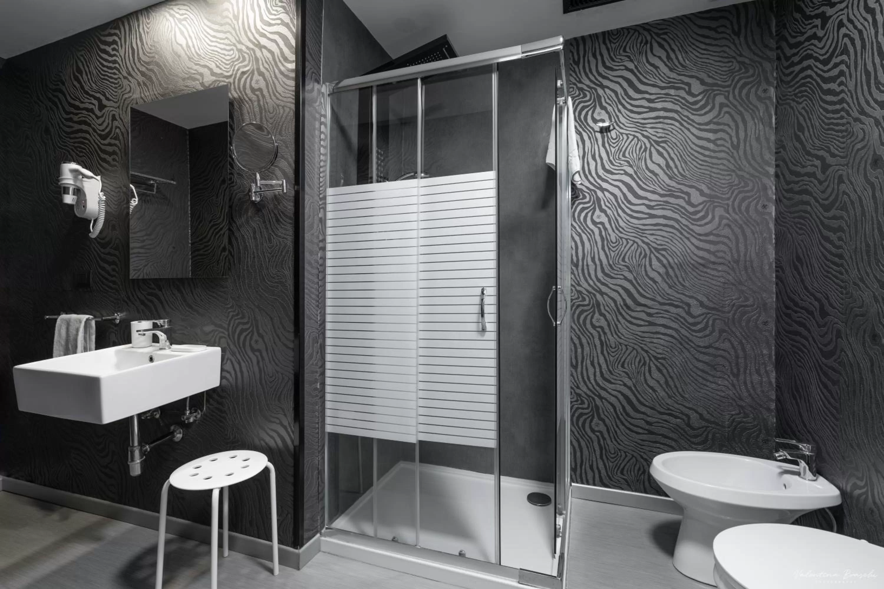 Bathroom in Hotel Spagna