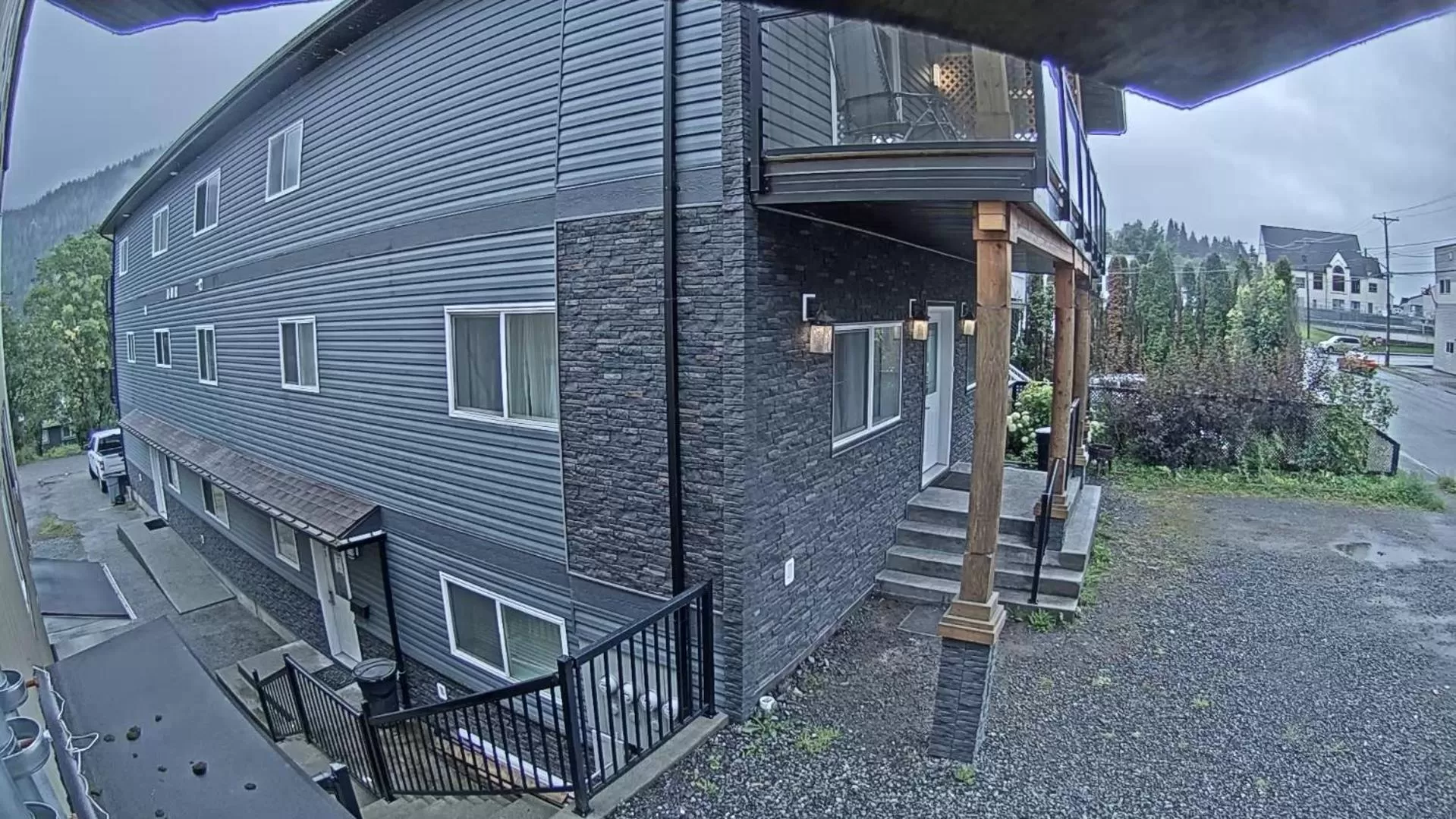 Black Rooster Guesthouse