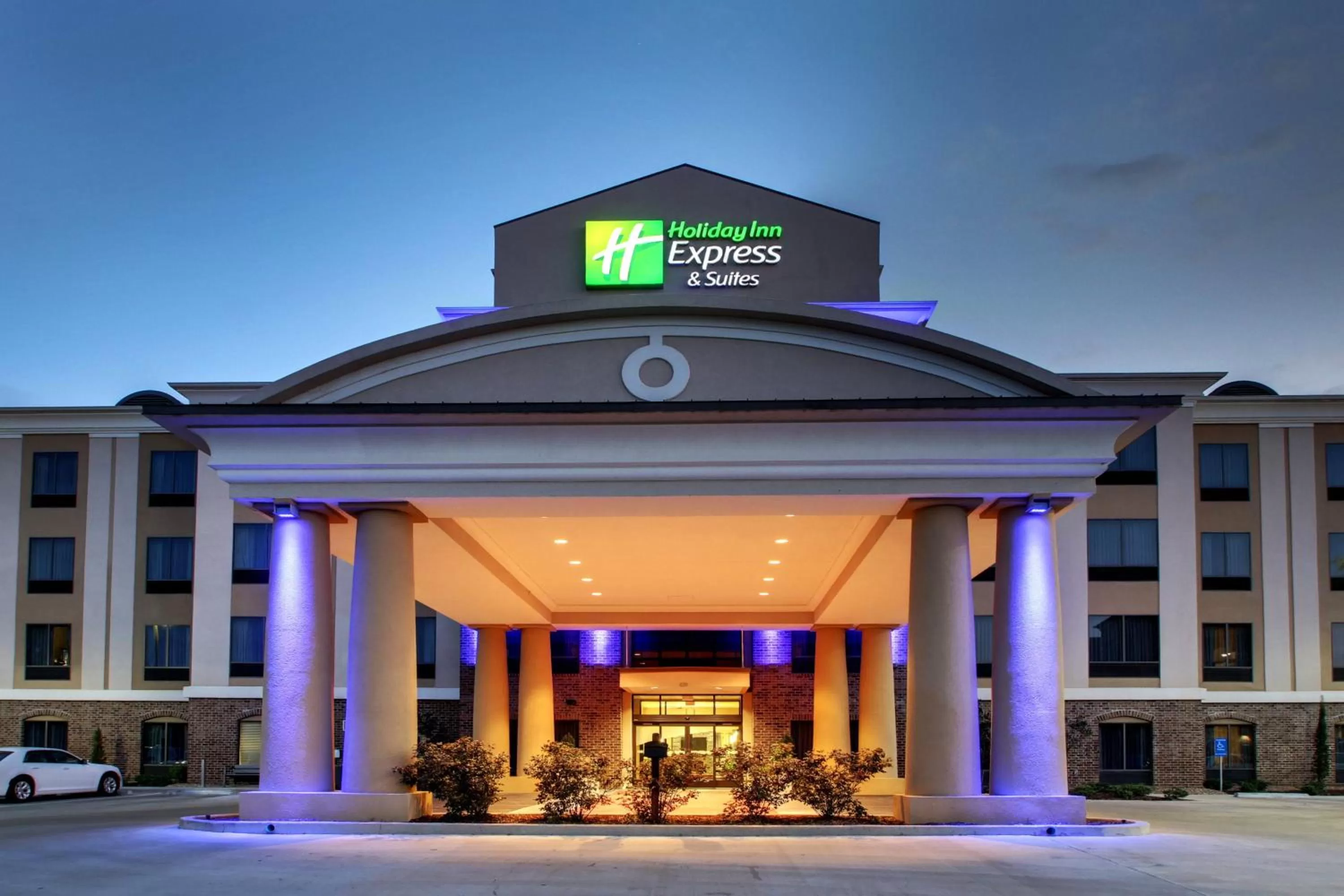 Property building in Holiday Inn Express Natchez South West by IHG