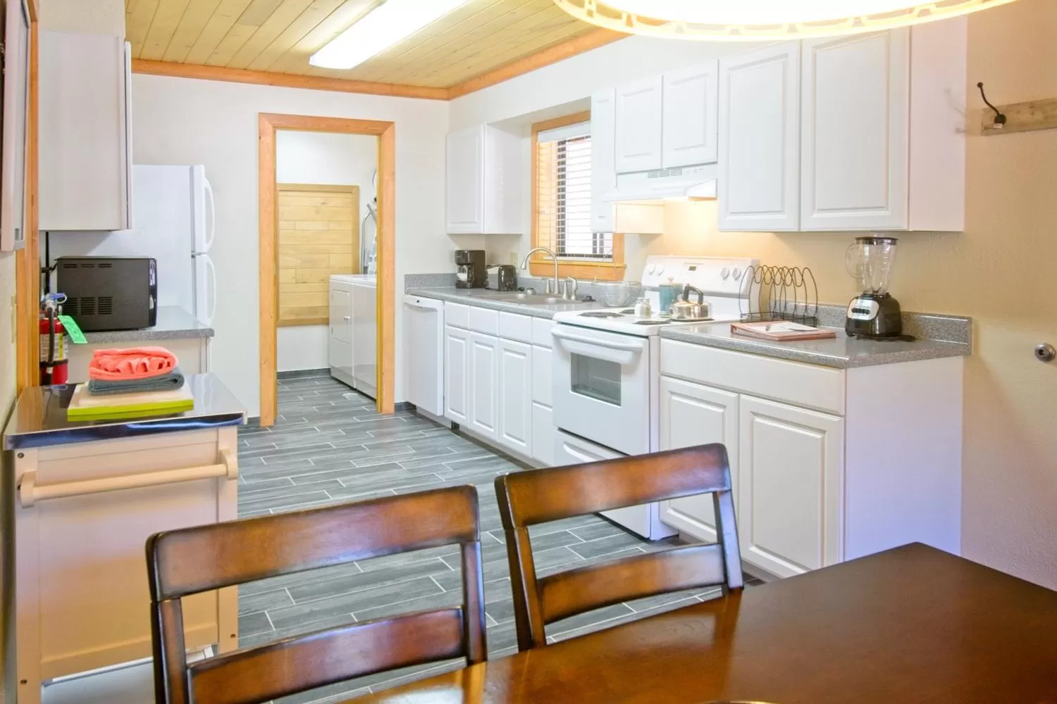 Kitchen/Kitchenette in Sitzmark Sports Lodge