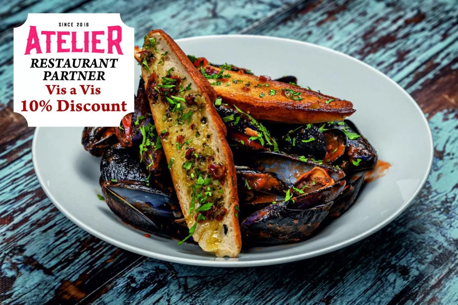 Restaurant/places to eat in La Strada Boutique Villa