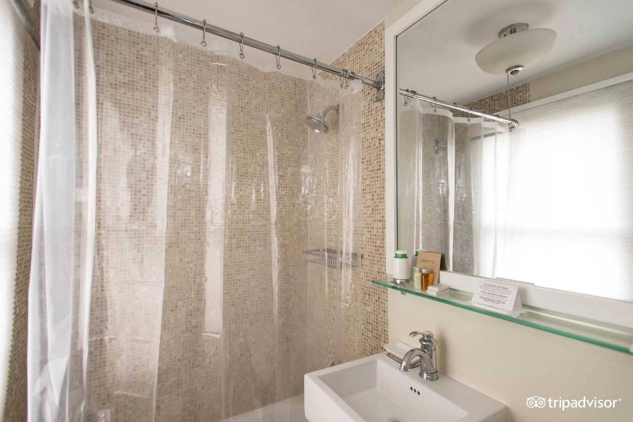 Bathroom in Incentra Village Hotel