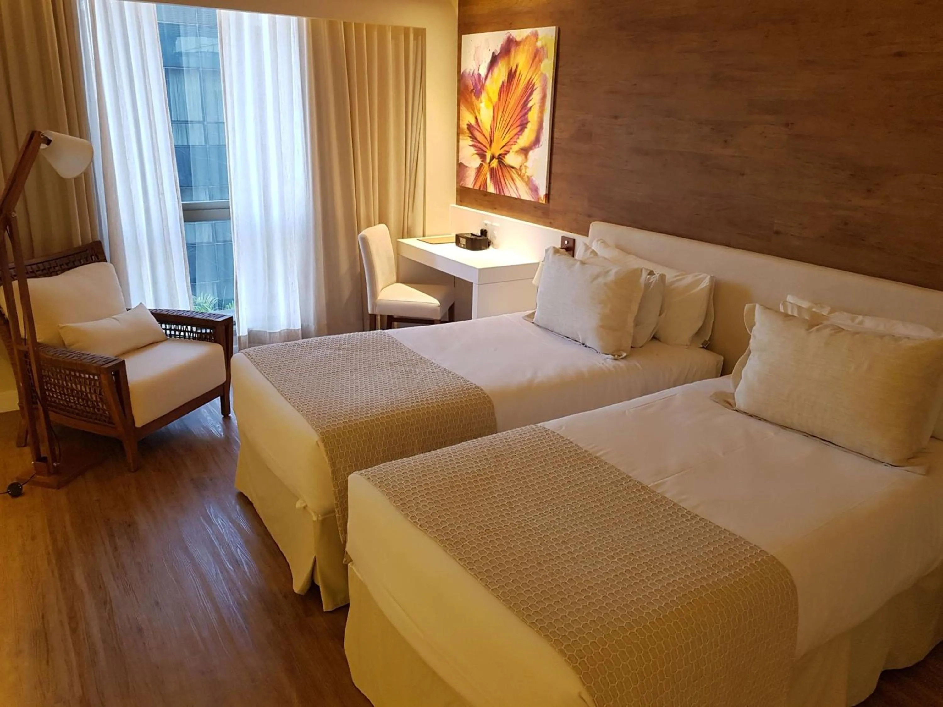 Deluxe Twin Room in Square Design Hotel