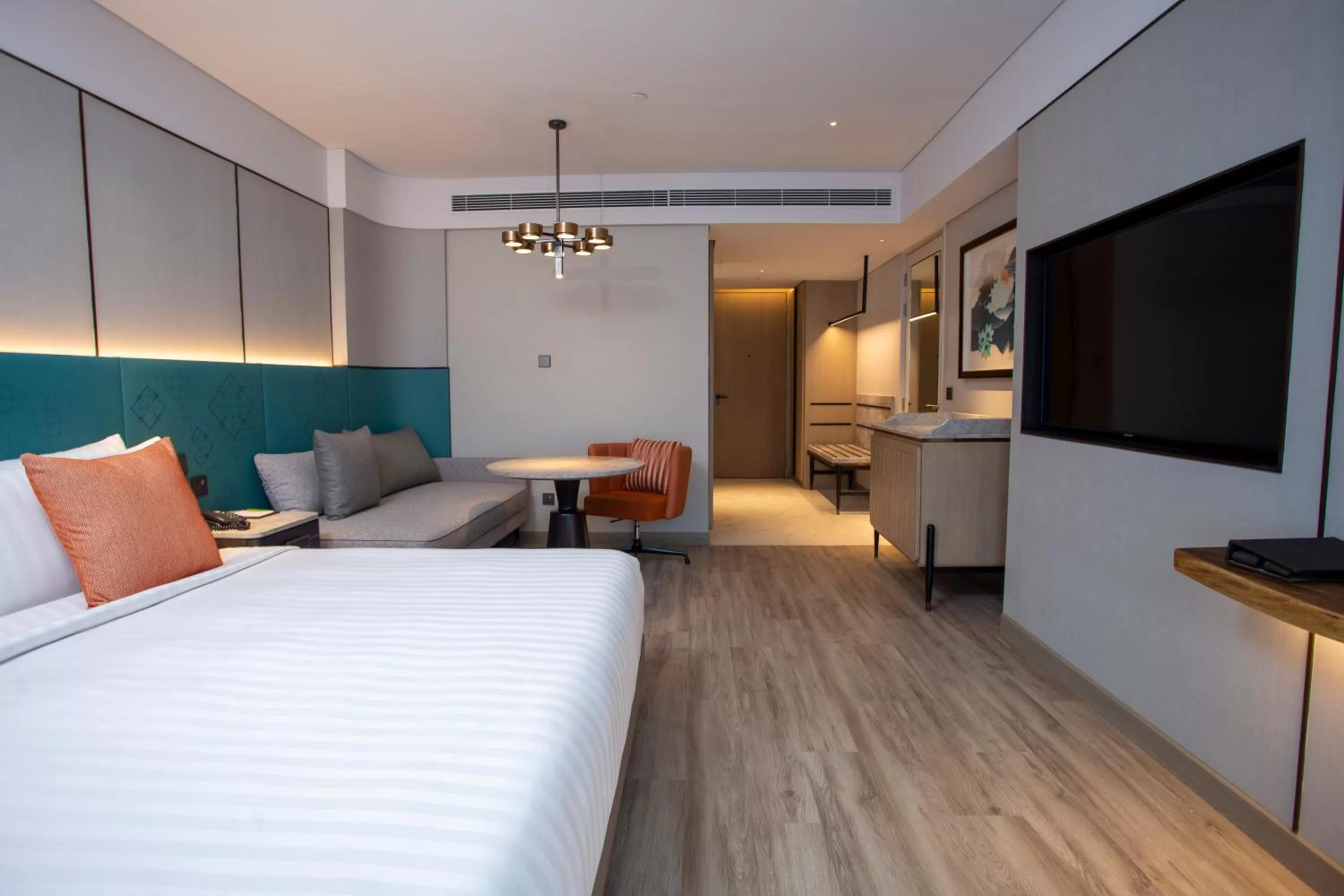 Photo of the whole room, Bed in Amari Bangkok