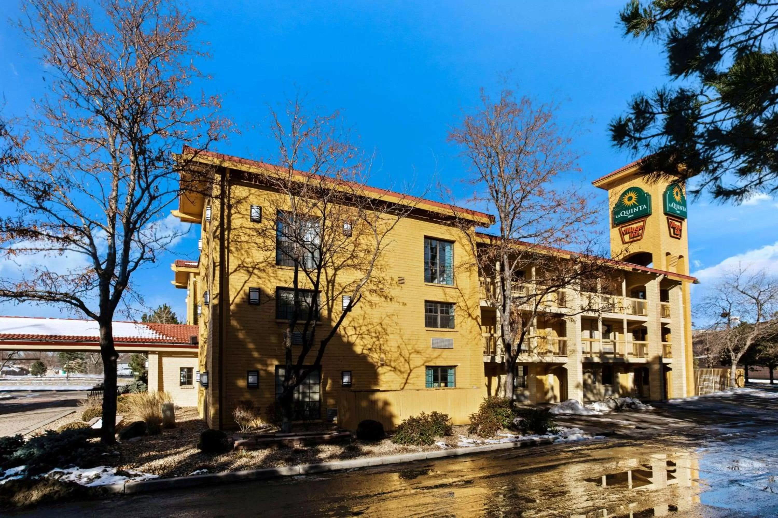 Property building in La Quinta Inn by Wyndham Denver Northglenn