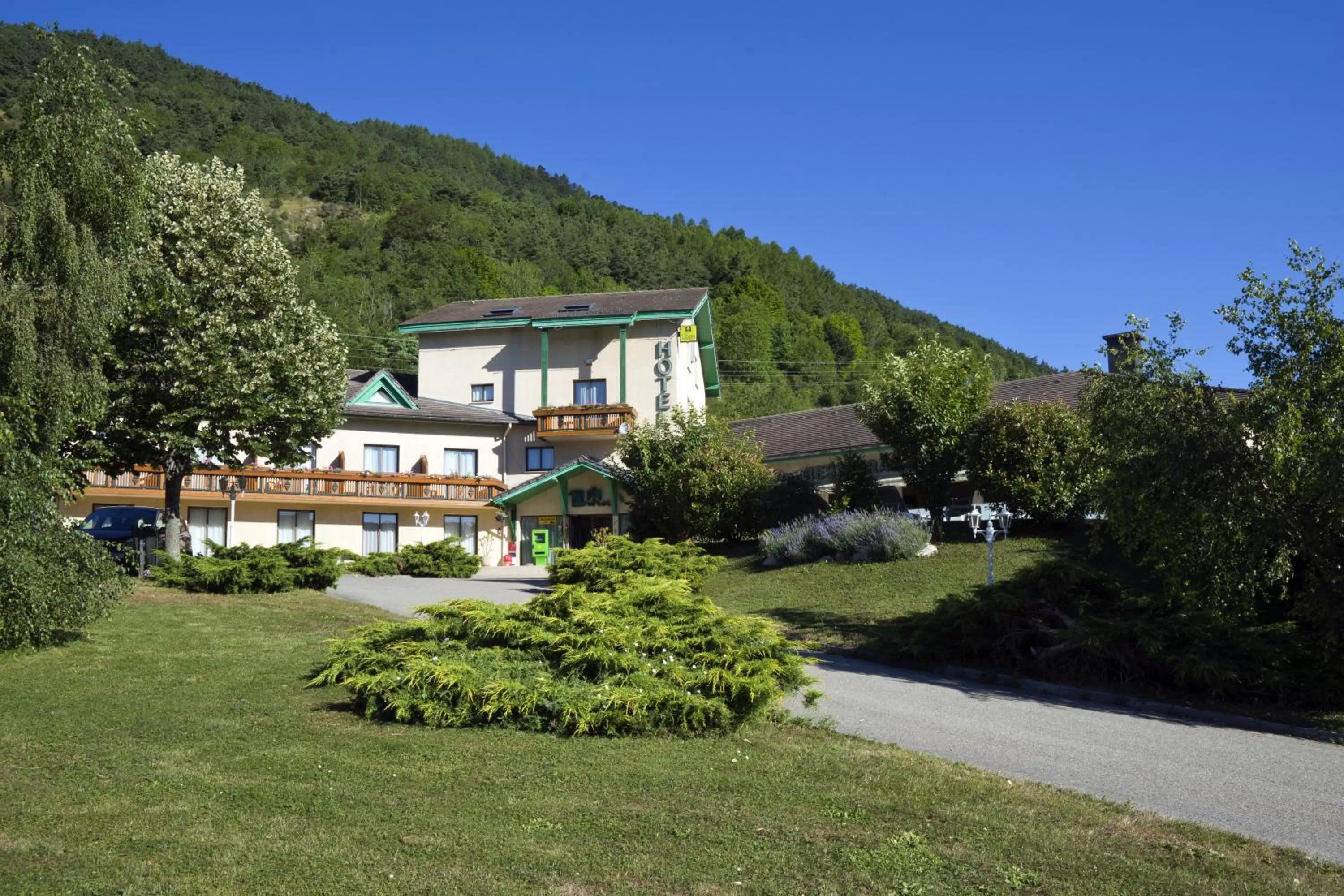 Property building in Logis Murtel